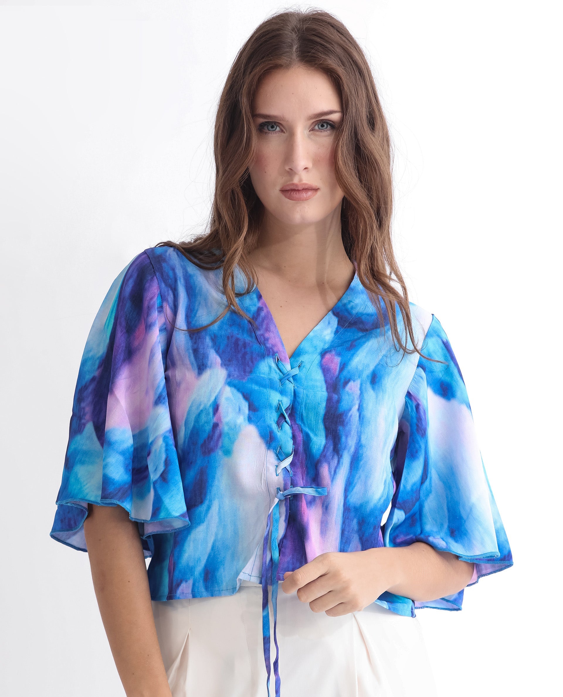 Women'S Eltop Blue Polyester Fabric Short Sleeves Drawstring Closure V-Neck Flared Sleeve Relaxed Fit Abstract Print Cropped Top