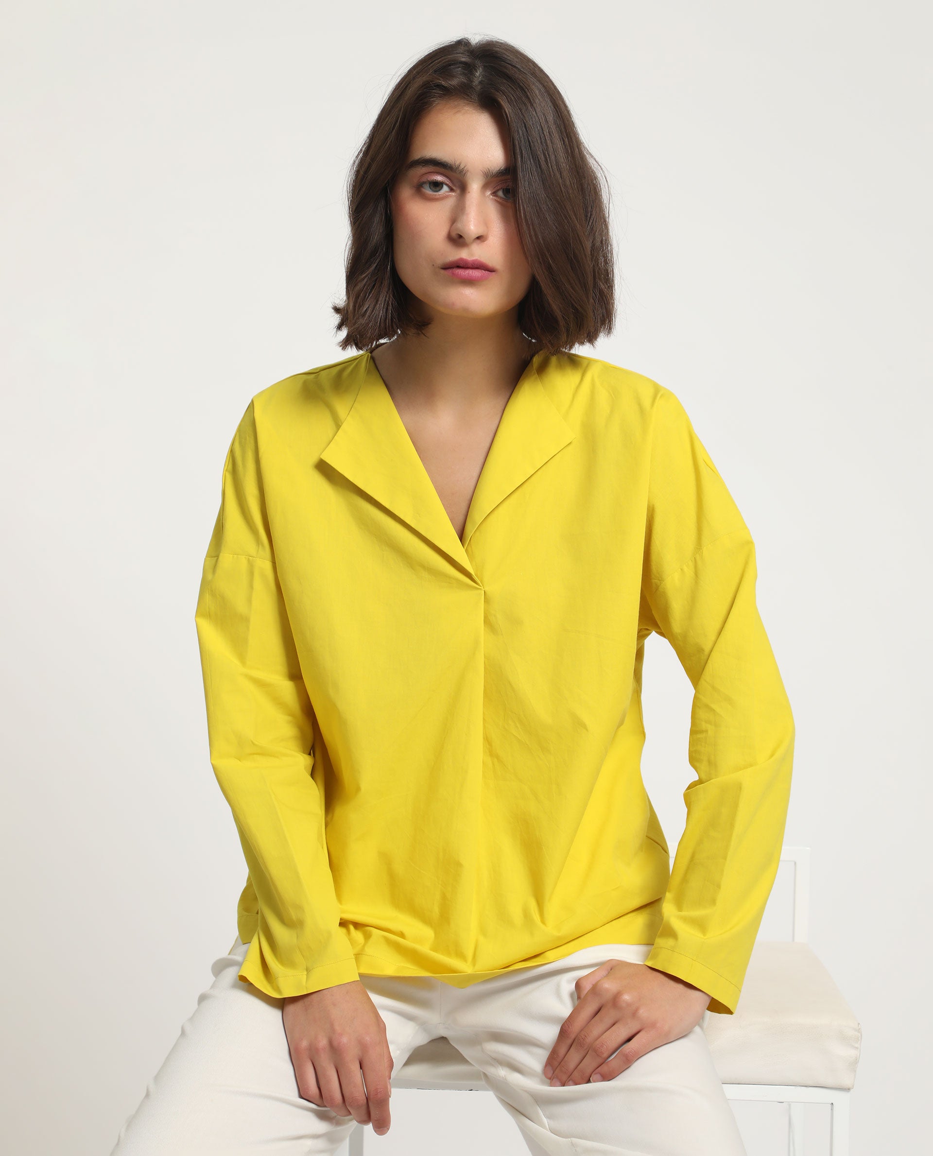 Women'S Berge Yellow Polyester Fabric Regular Fit Lapel Neck Full Sleeves Solid Top