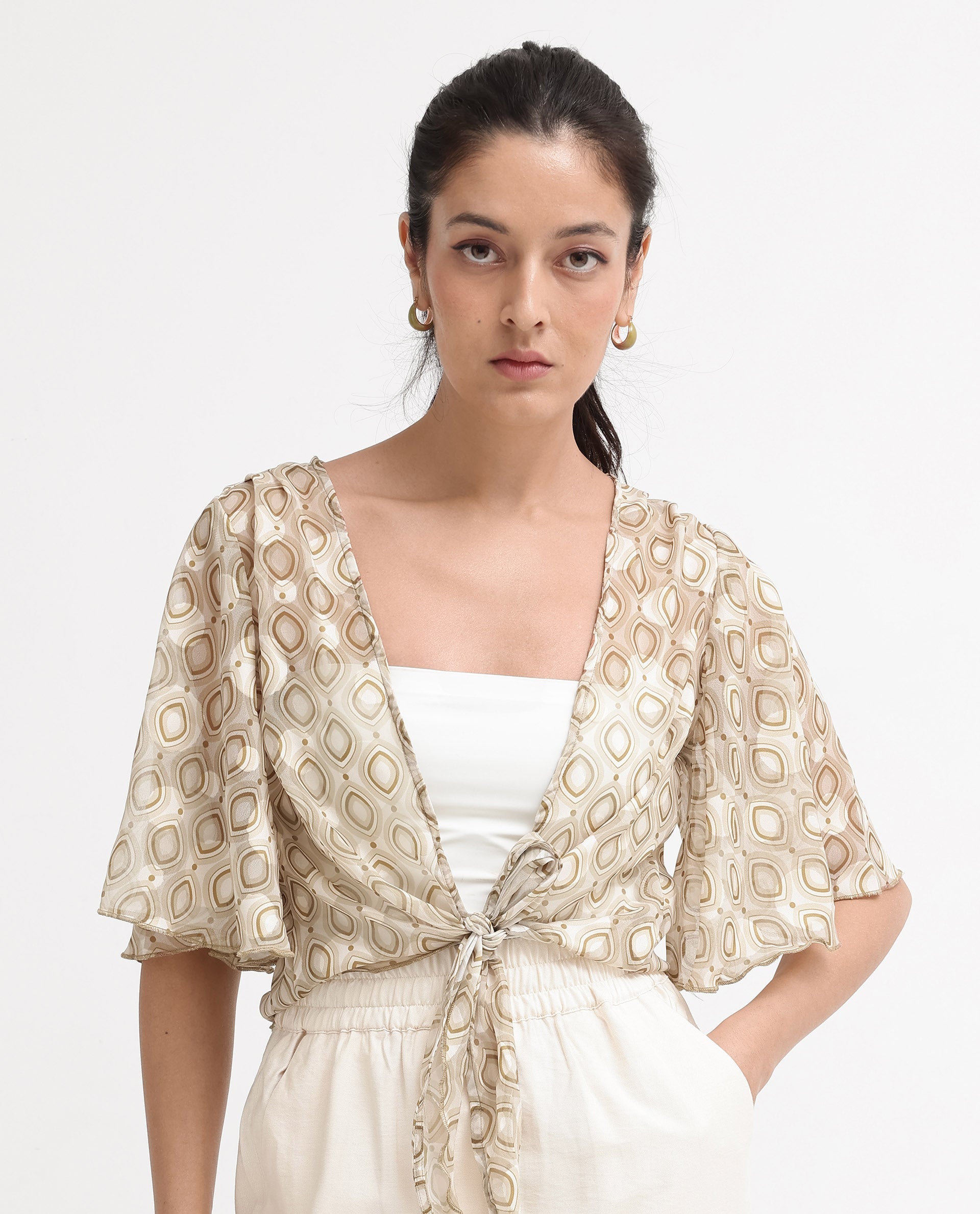 Women'S Crotone Light Beige Ruffled Sleeves Collarless Relaxed Fit Geometric Print Cropped Top