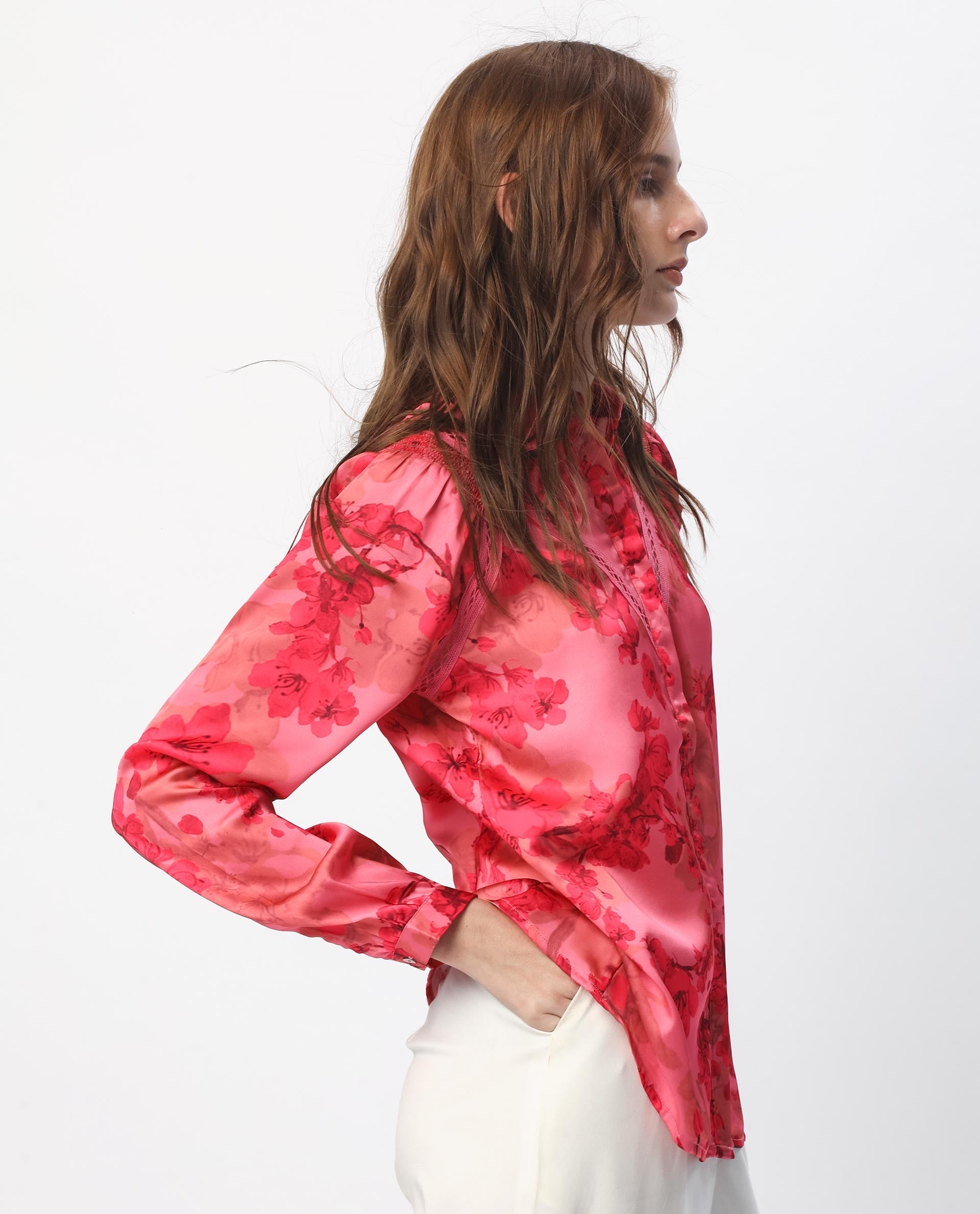 Women'S Gelbs Pink Polyester Fabric Full Sleeves Button Closure Mandarin Collar Regular Fit Floral Print Knee Length Top