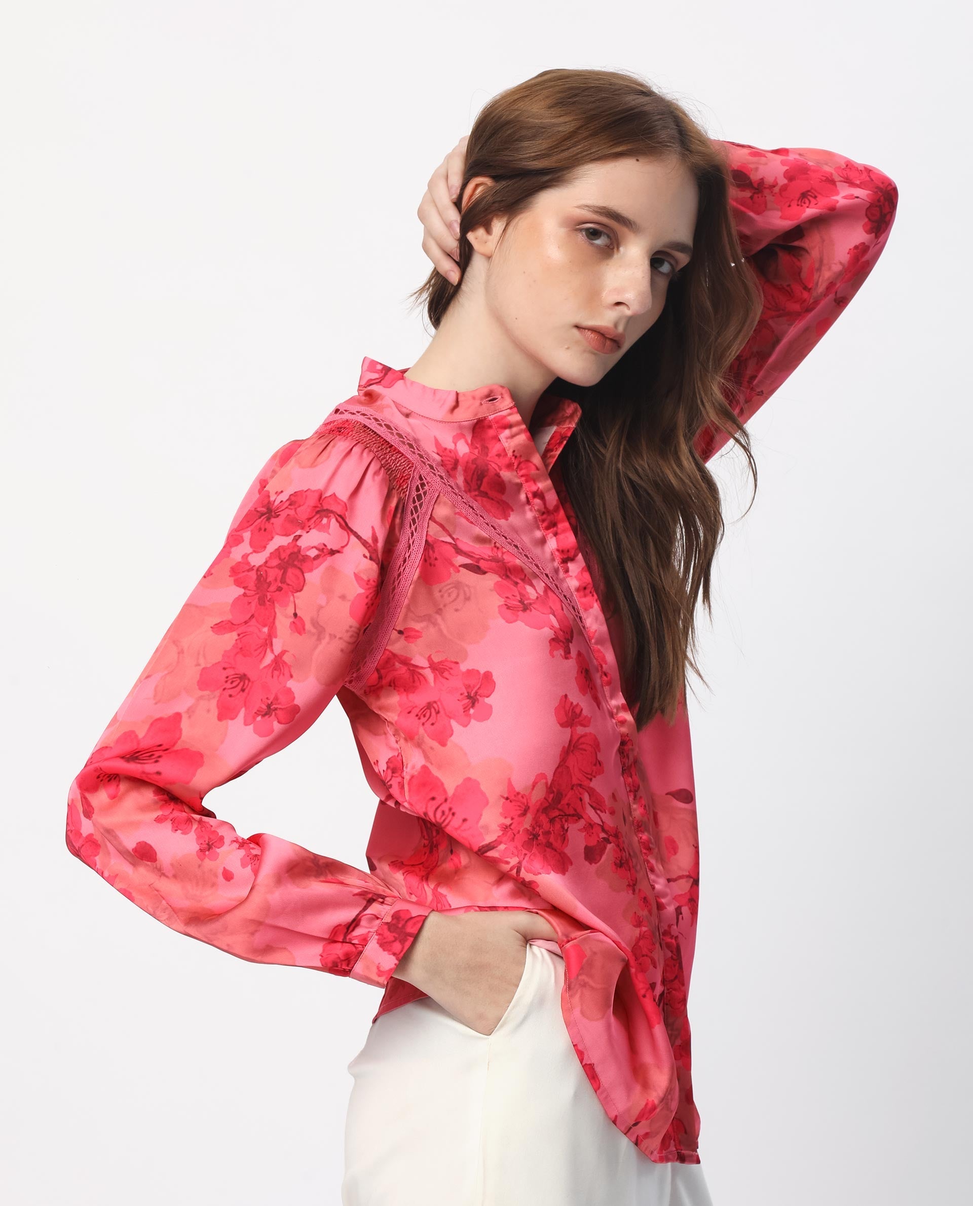 Women'S Gelbs Pink Polyester Fabric Full Sleeves Button Closure Mandarin Collar Regular Fit Floral Print Knee Length Top