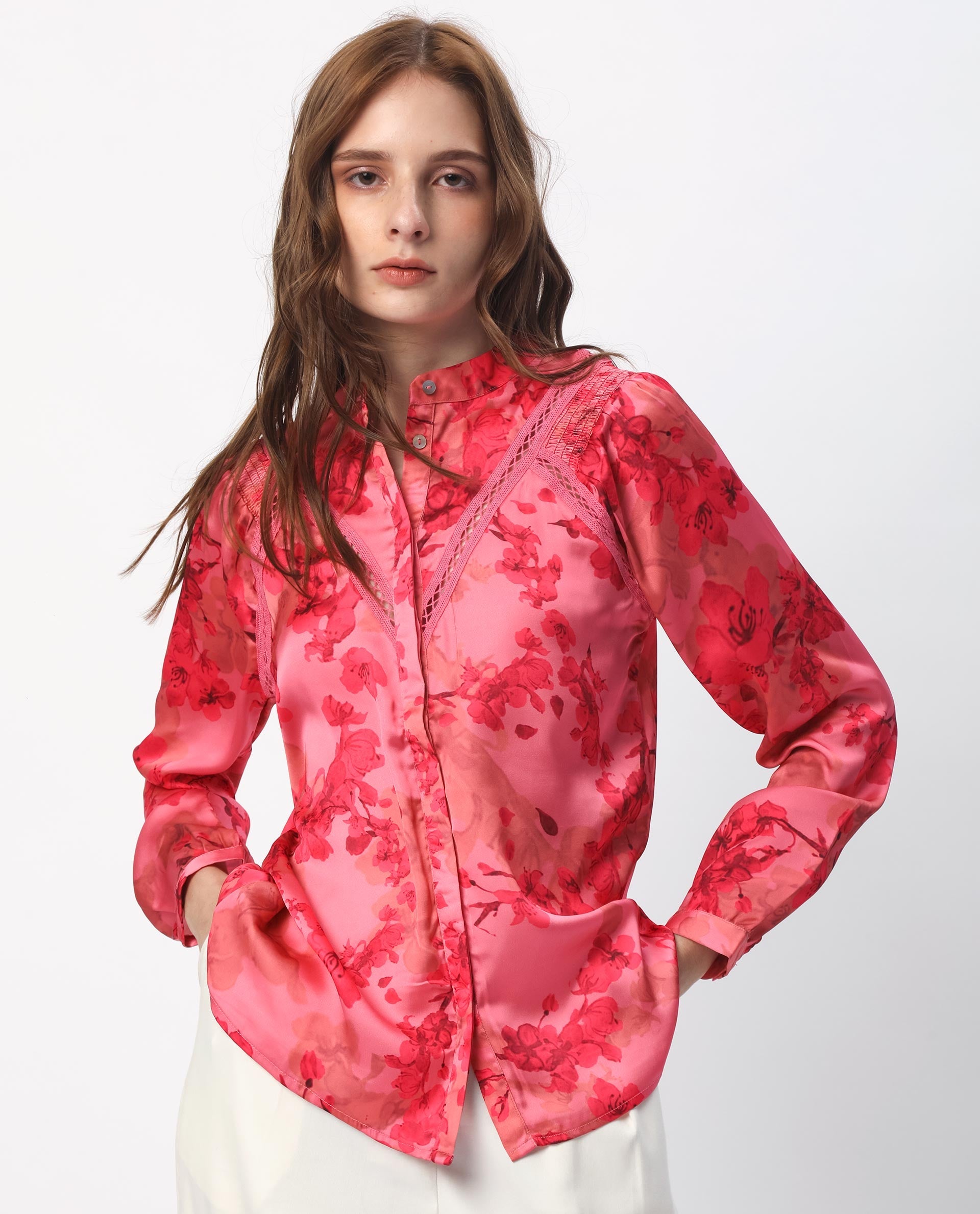 Women'S Gelbs Pink Polyester Fabric Full Sleeves Button Closure Mandarin Collar Regular Fit Floral Print Knee Length Top