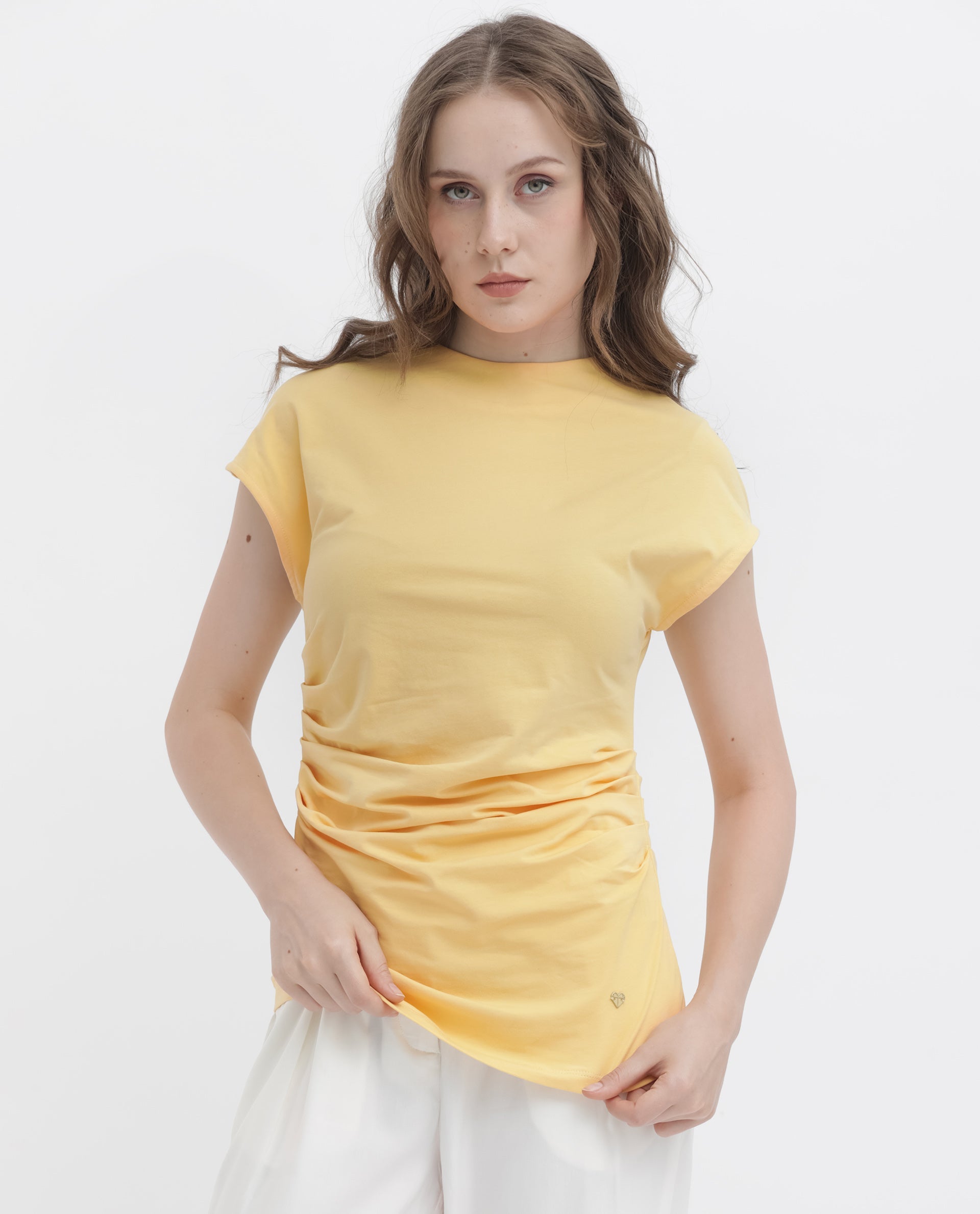 Women'S Granden Light Yellow Cotton Fabric Short Sleeves Zip Closure Round Neck Extended Sleeve Regular Fit Plain Top