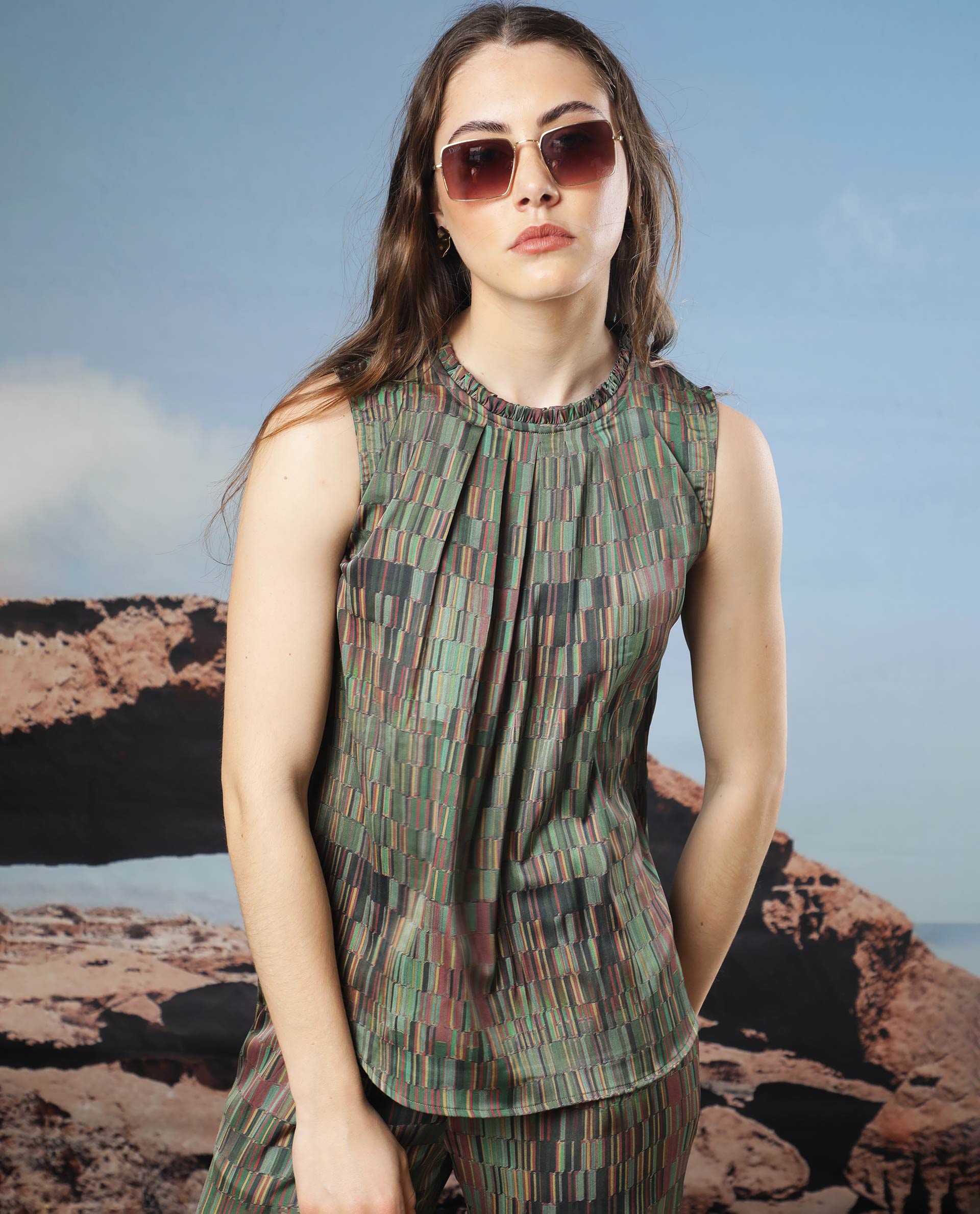 Women'S Giselle Dark Olive Polyester Fabric Button Closure Round Neck Sleeveless Regular Fit Geometric Print Top