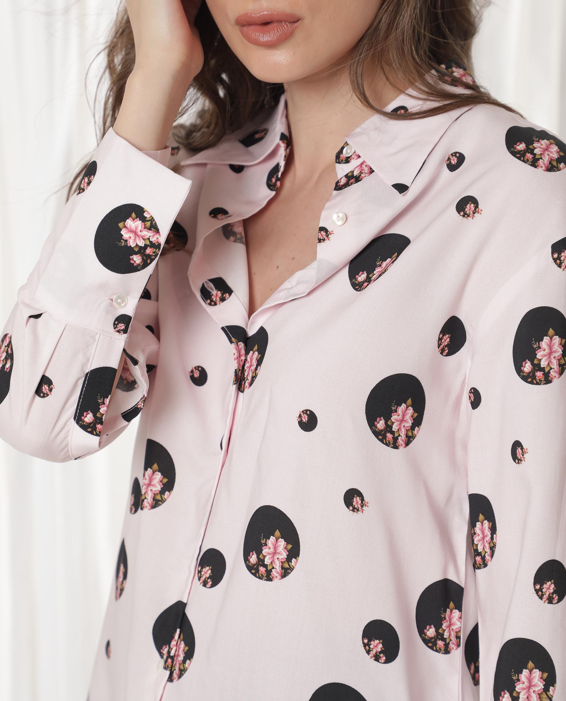 Women'S Lumber Light Pink Polyester Fabric Full Sleeves Button Closure Shirt Collar Regular Fit Floral Print Top