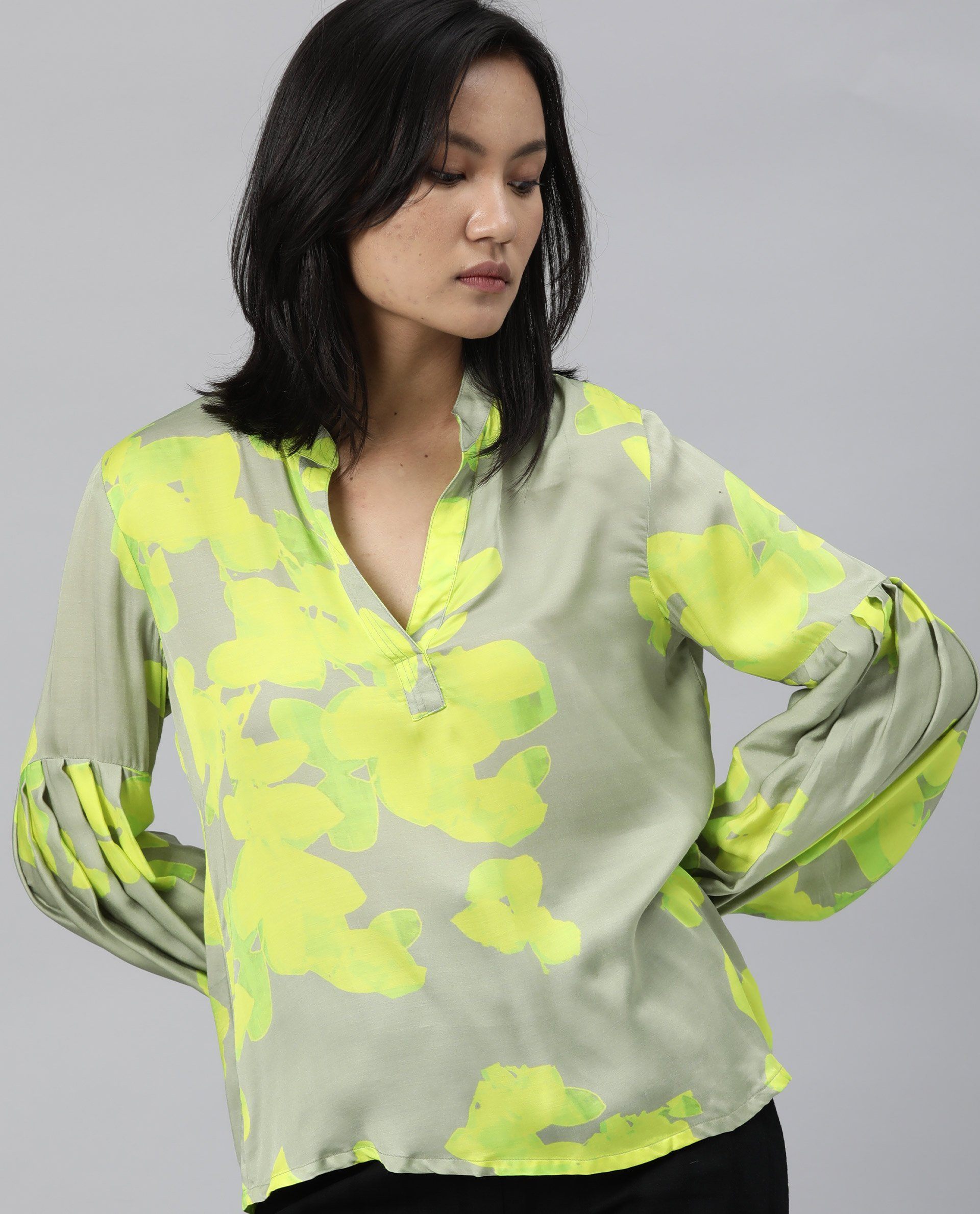 Women'S Liza Green Top Full Sleeves Printed