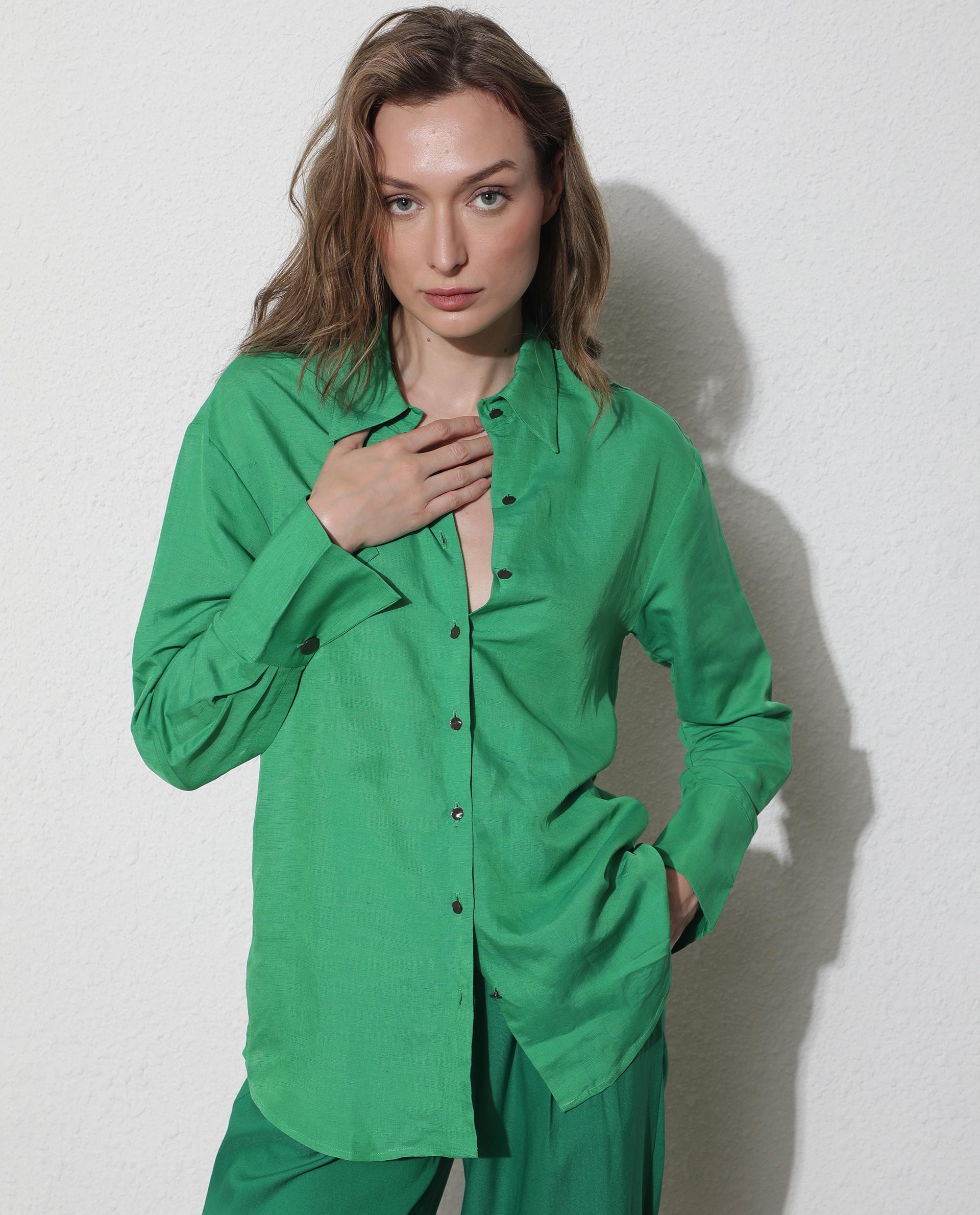 Women'S Harper Green Modal Fabric Regular Fit Shirt Collar Full Sleeves Solid Top