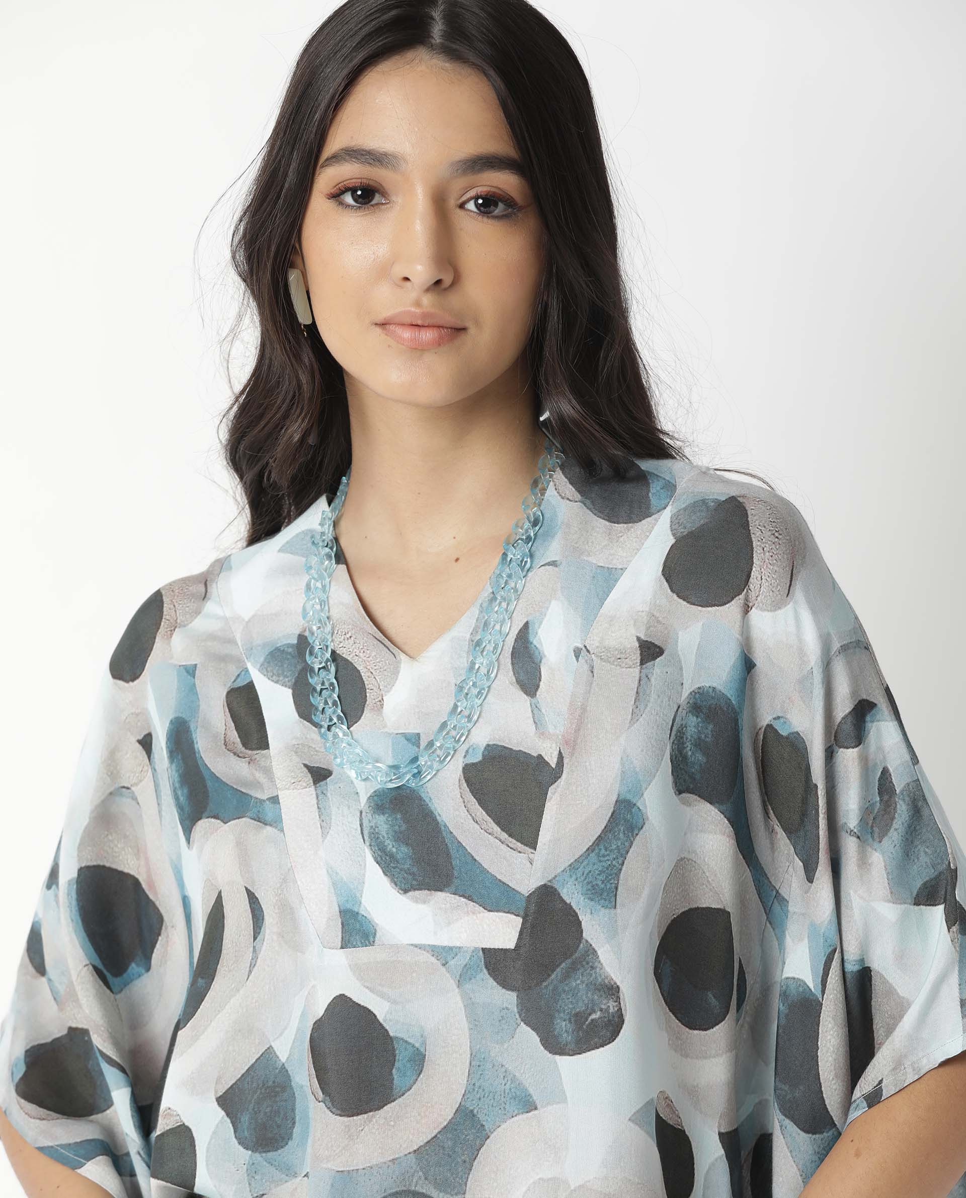 Women'S Kans Blue Cotton Silk Fabric Relaxed Fit V-Neck Half Sleeves Abstract Print Top