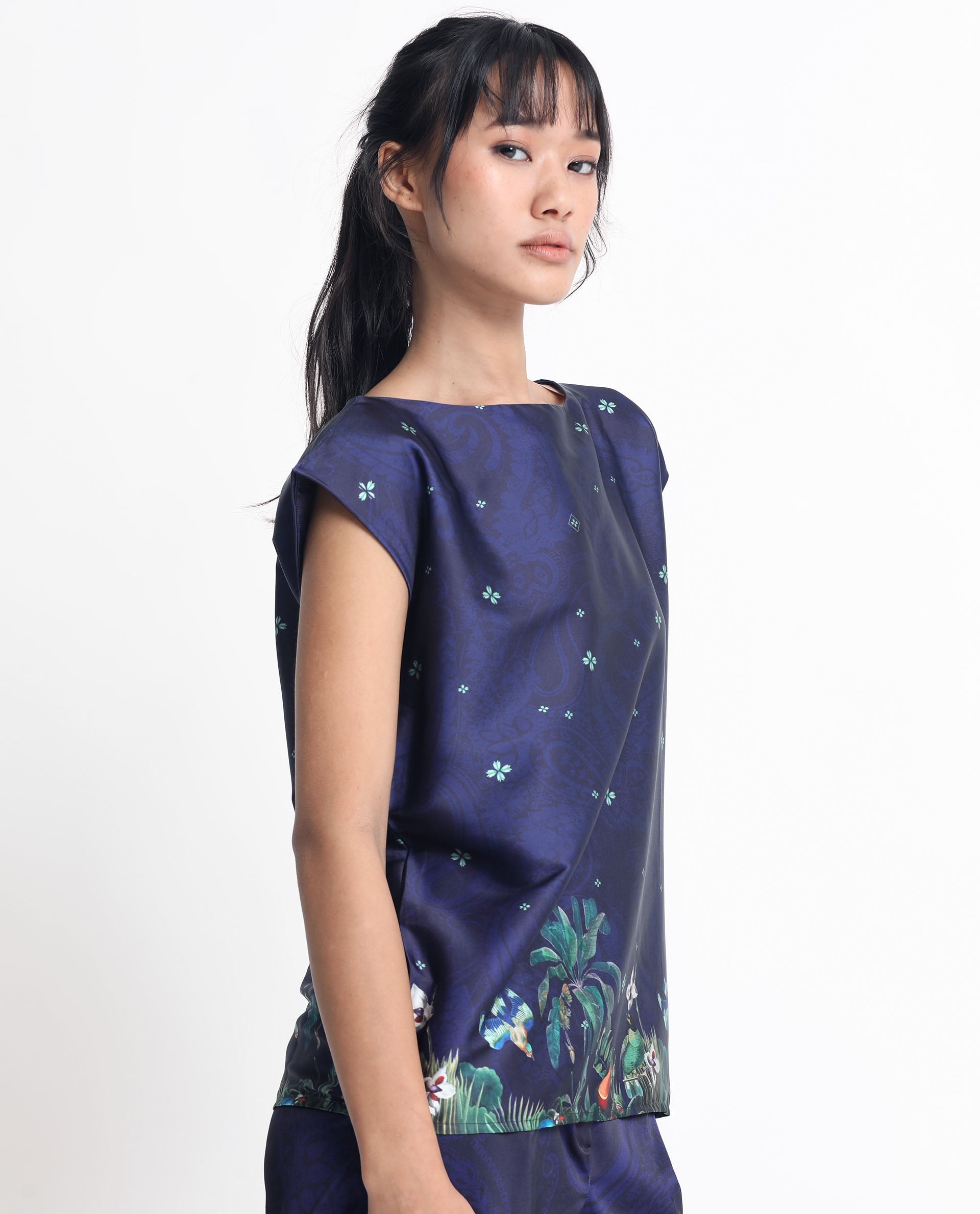 Women'S Kern Navy Polyester Fabric Short Sleeves Boat Neck Extended Sleeve Regular Fit Floral Print Top