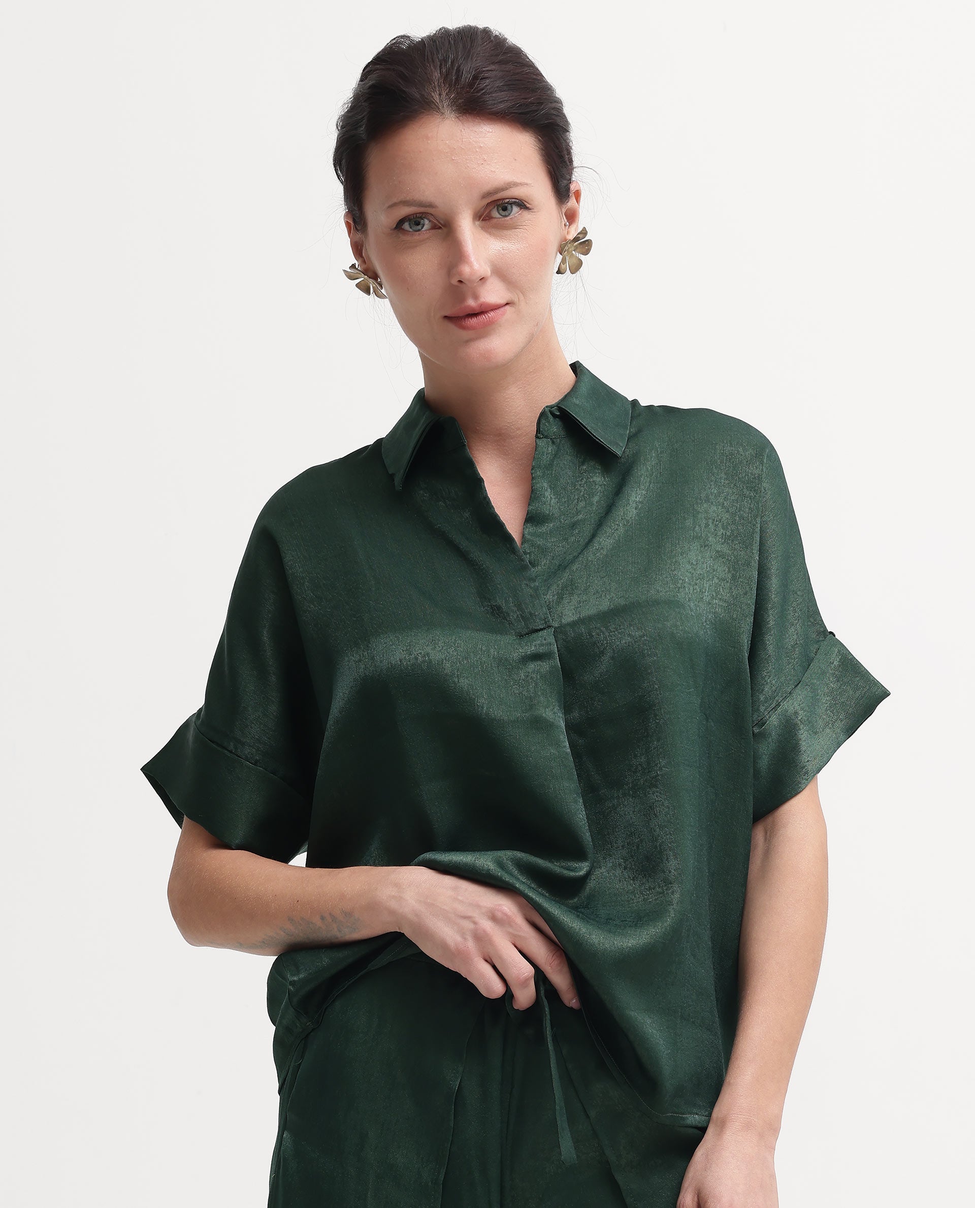 Women'S Lamona-T Dark Green Extended Sleeves Collared Neck Boxy Fit Plain Top