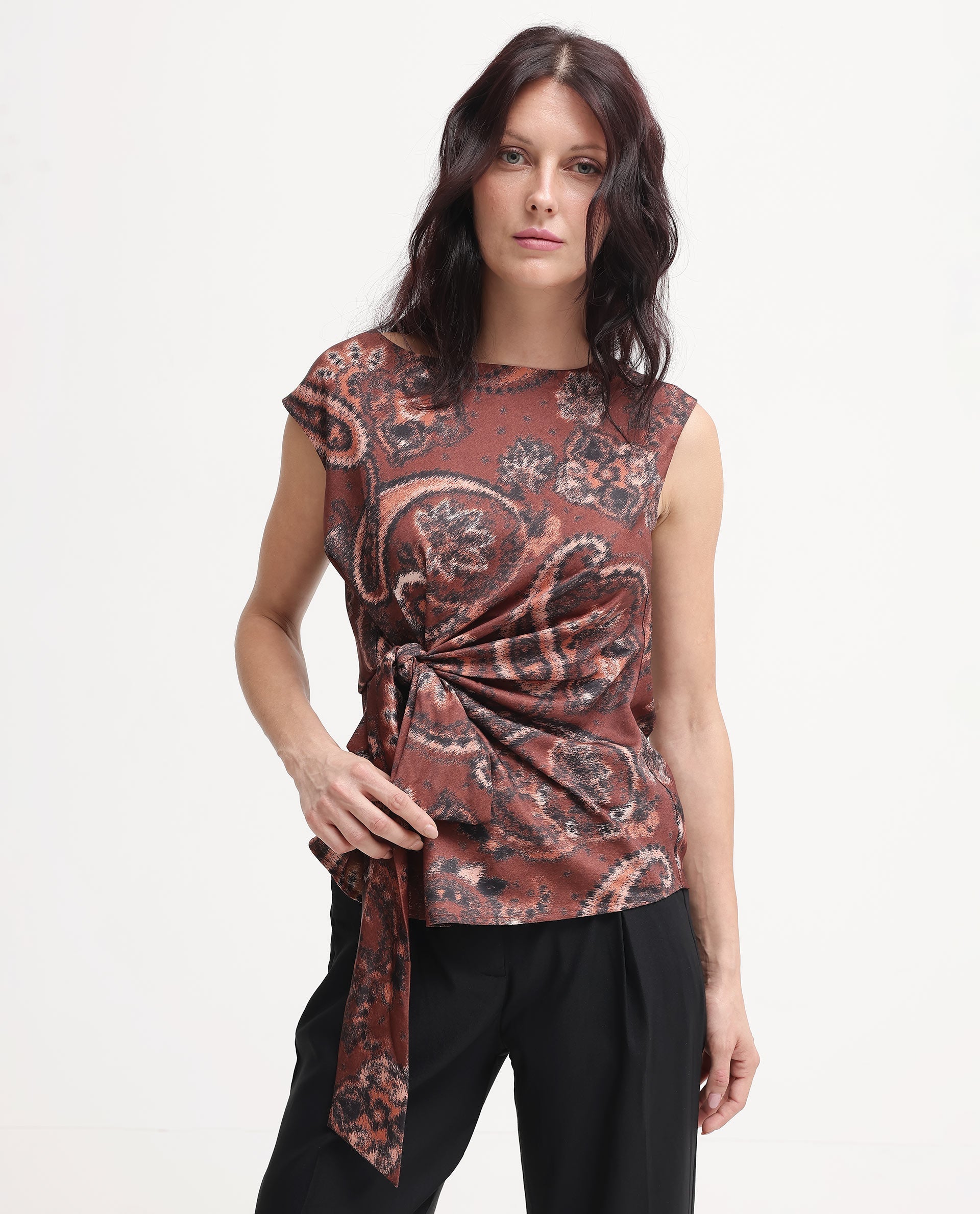 Women'S Levillet Brown Sleeveless Boat Neck Paisley Print Top