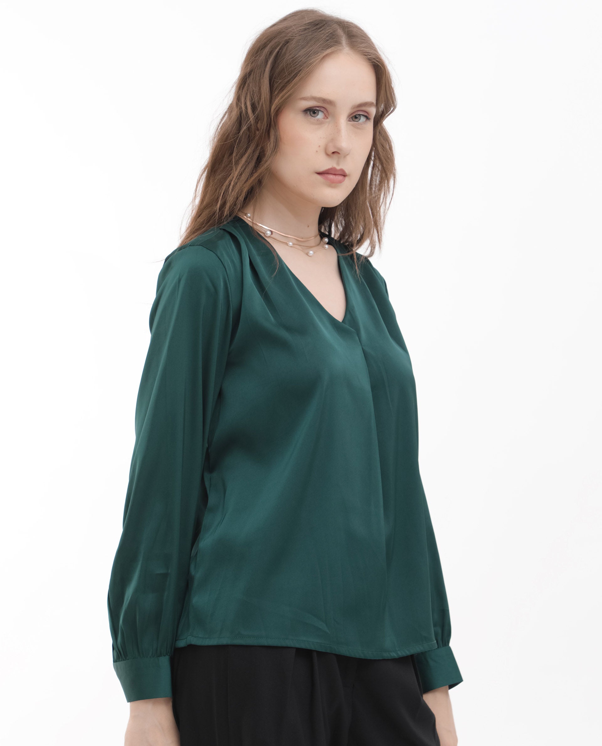 Women'S Lohan Dark Green Polyester Fabric Full Sleeve V-Neck Solid Regular Length Top