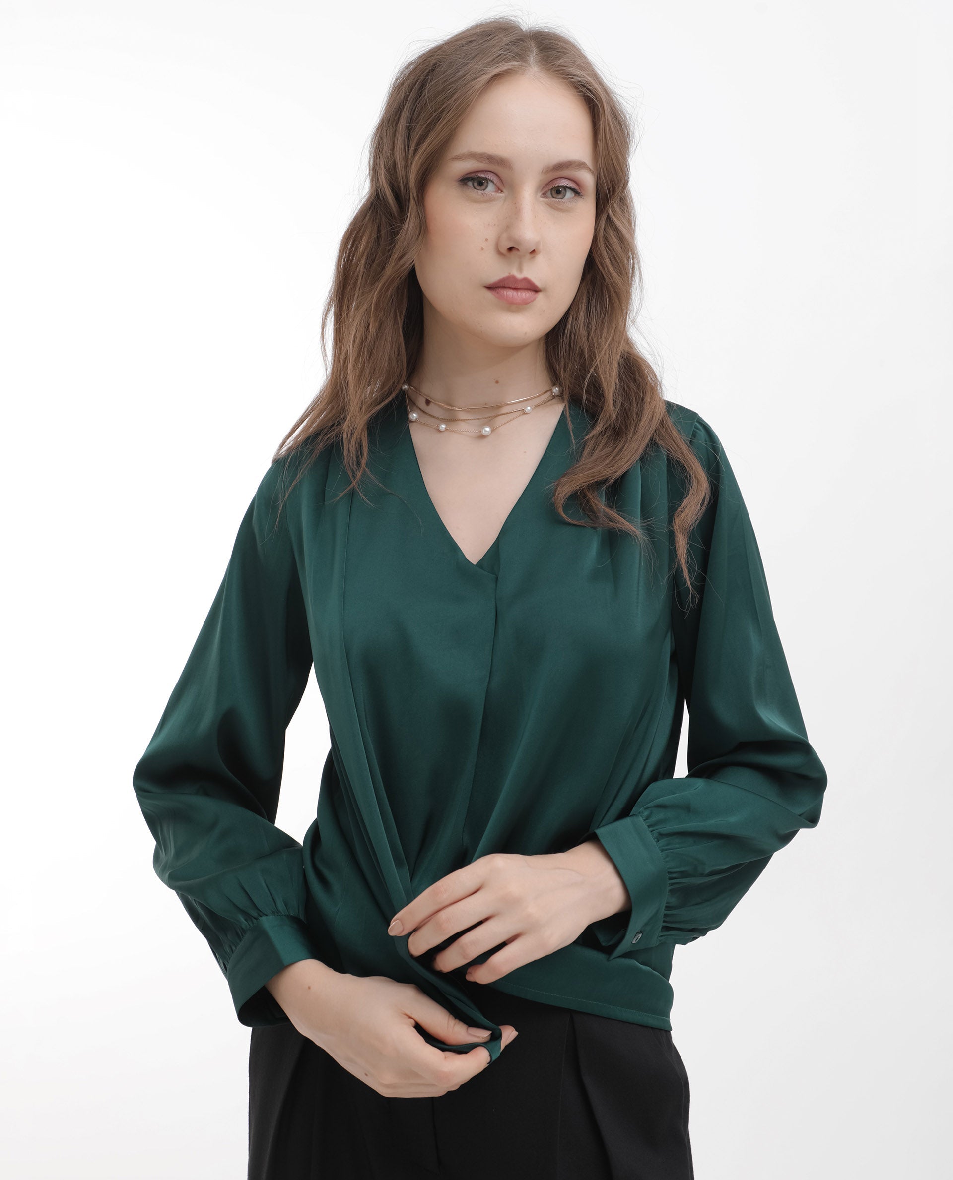 Women'S Lohan Dark Green Polyester Fabric Full Sleeve V-Neck Solid Regular Length Top