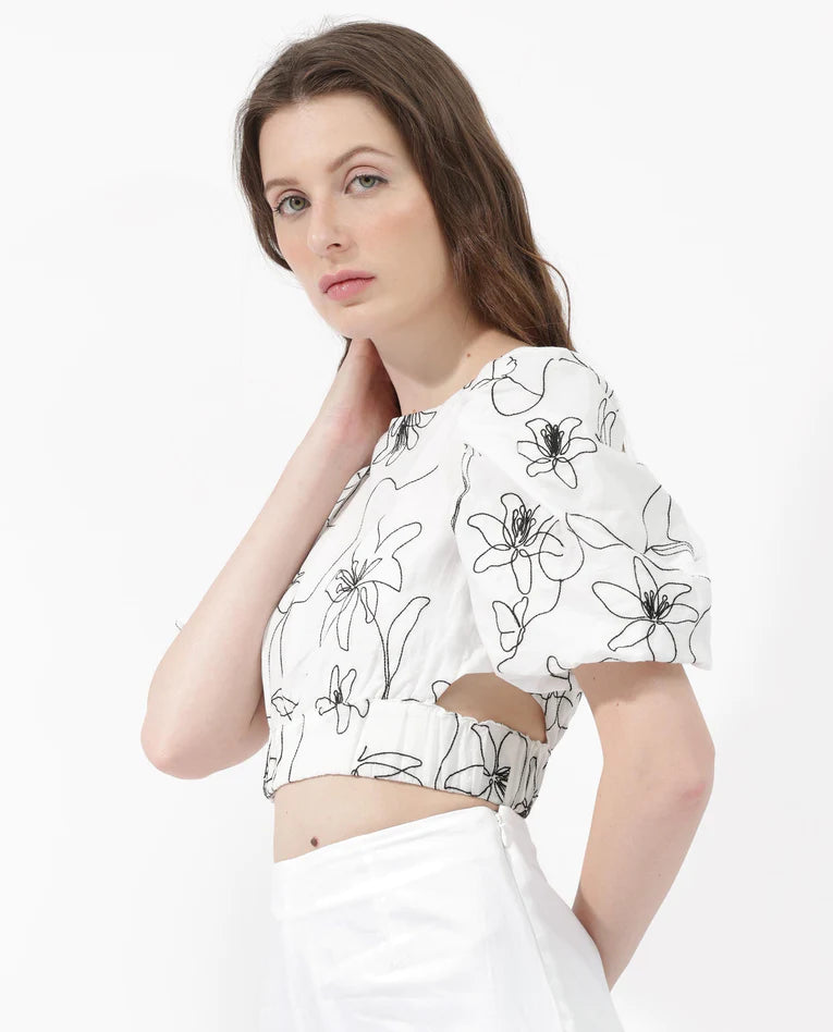 FLORAL EMBROIDERED CROP TOP MORGANIC - WHITE