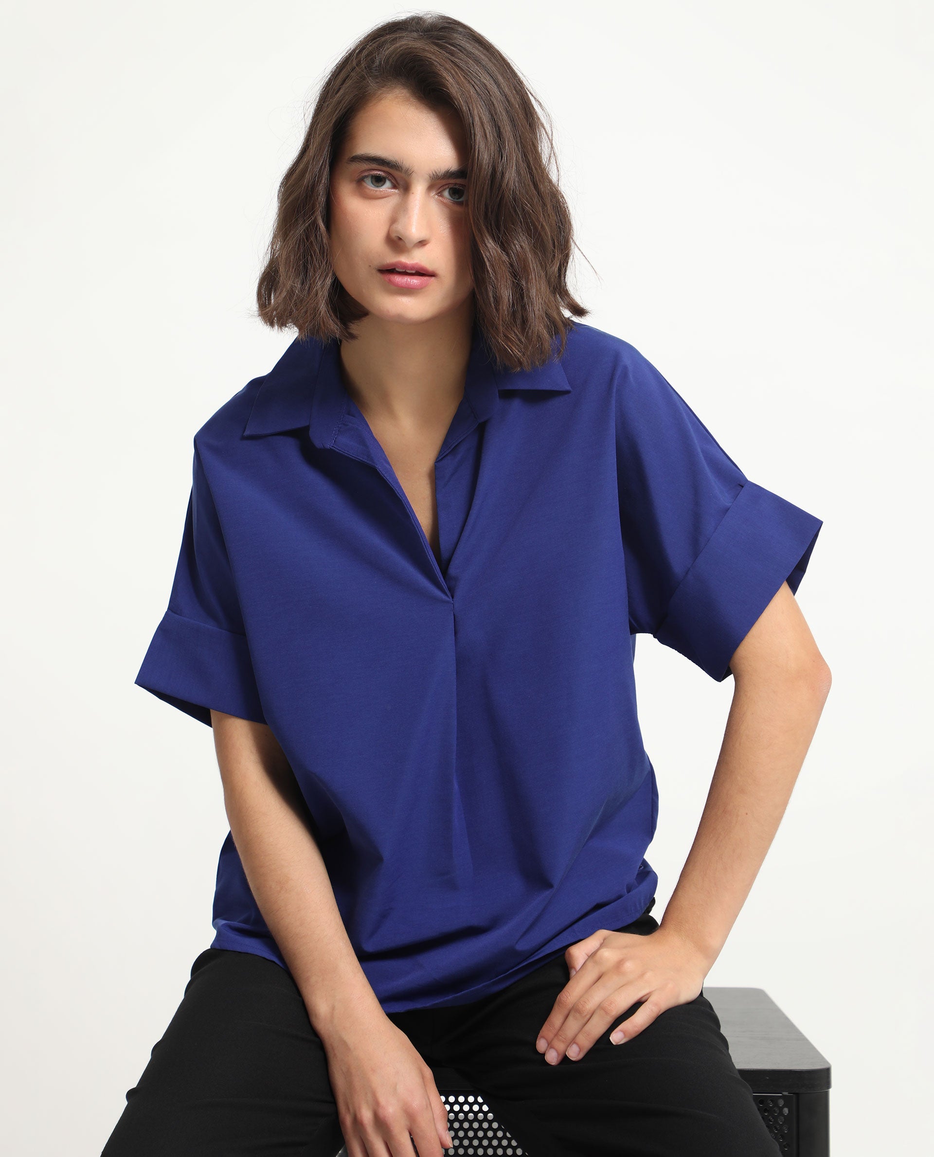 Women'S Nilgan Blue Polyester Fabric Short Sleeves Button Closure Shirt Collar Cuffed Sleeve Regular Fit Plain Top