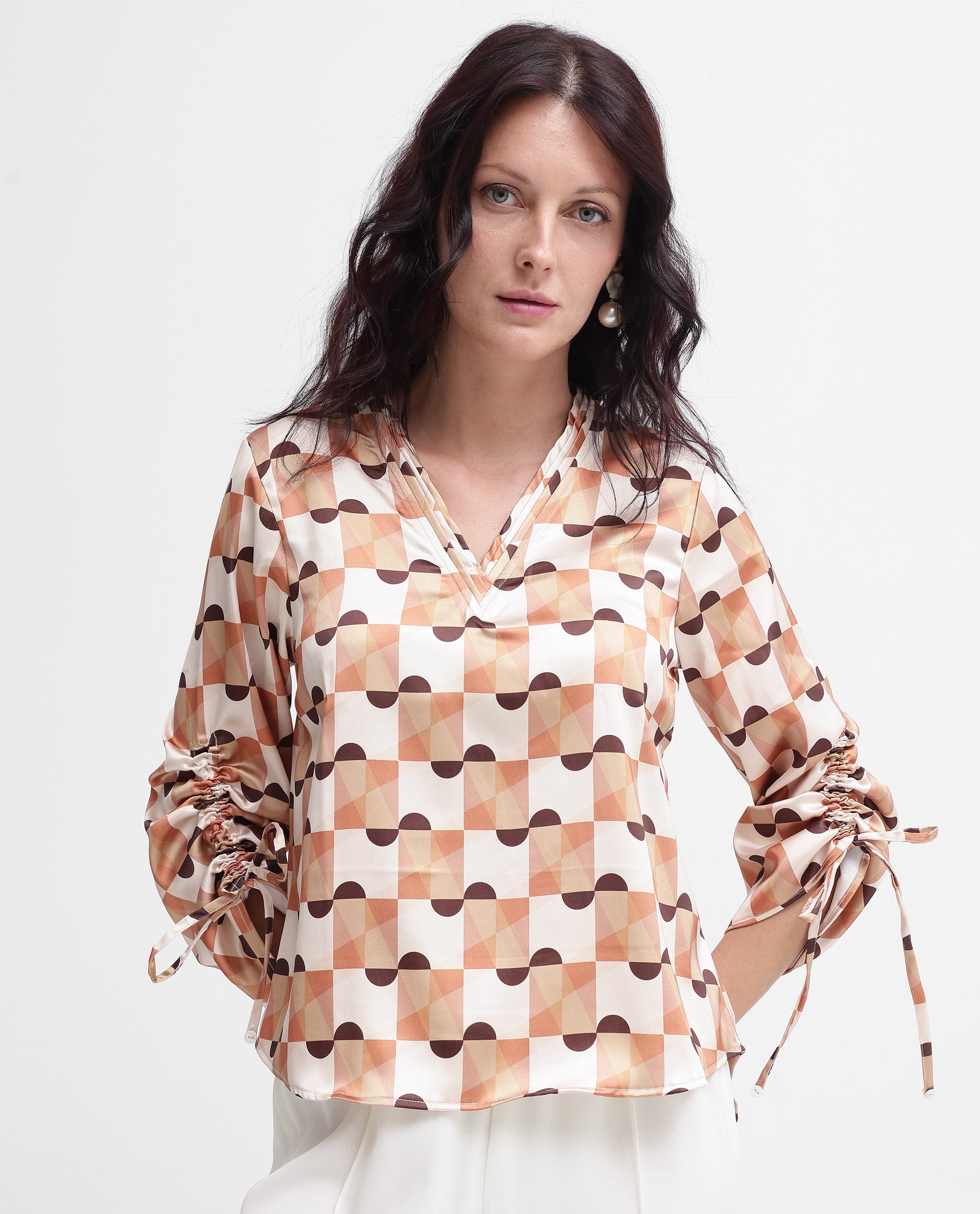 Women'S Olbia Light Multi Gathered Sleeve V-Neck Geometric Print Top