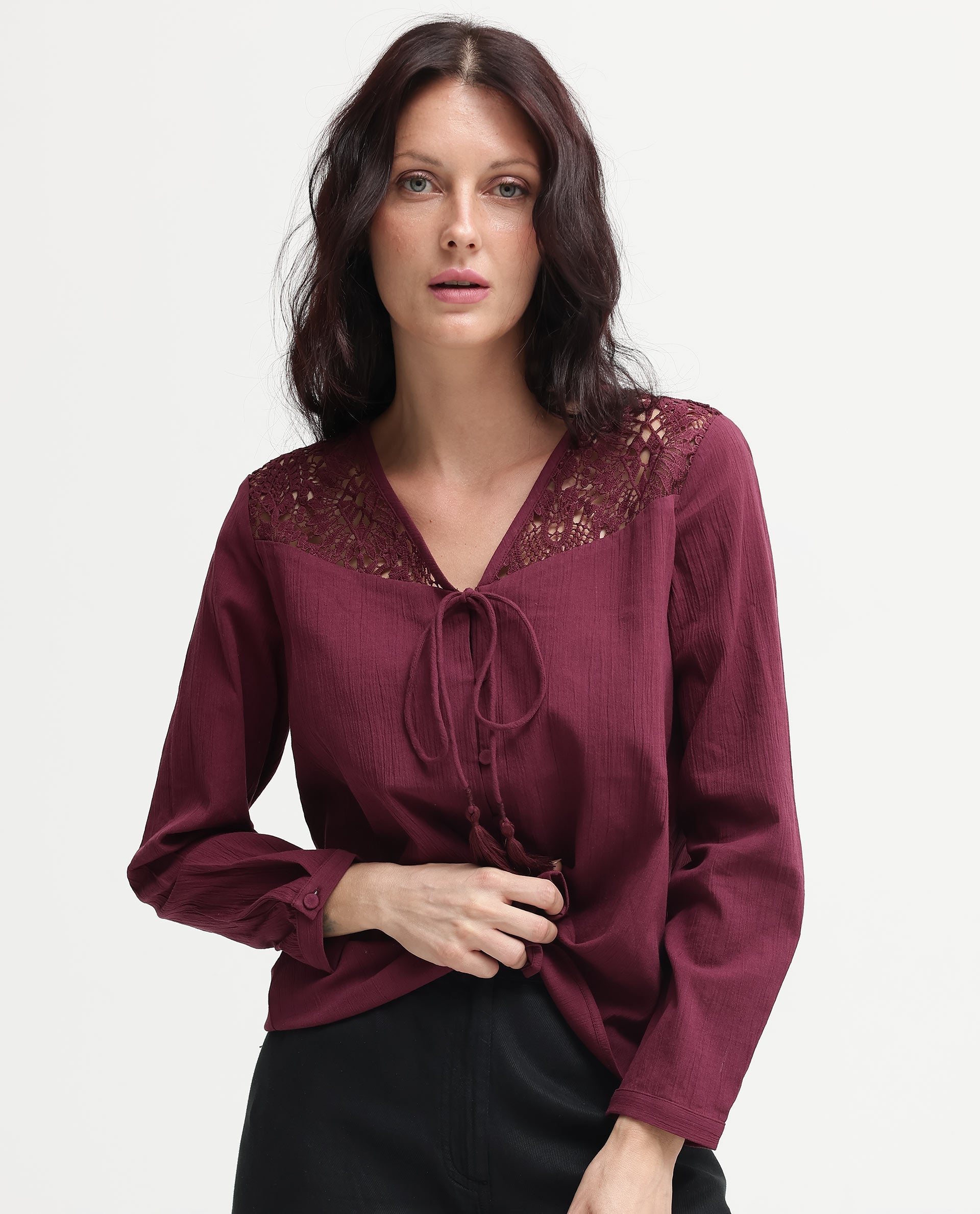 Women'S Sonoki Dark Maroon Cotton Button Closure Full Sleeve V-Neck Relaxed Fit Plain Top