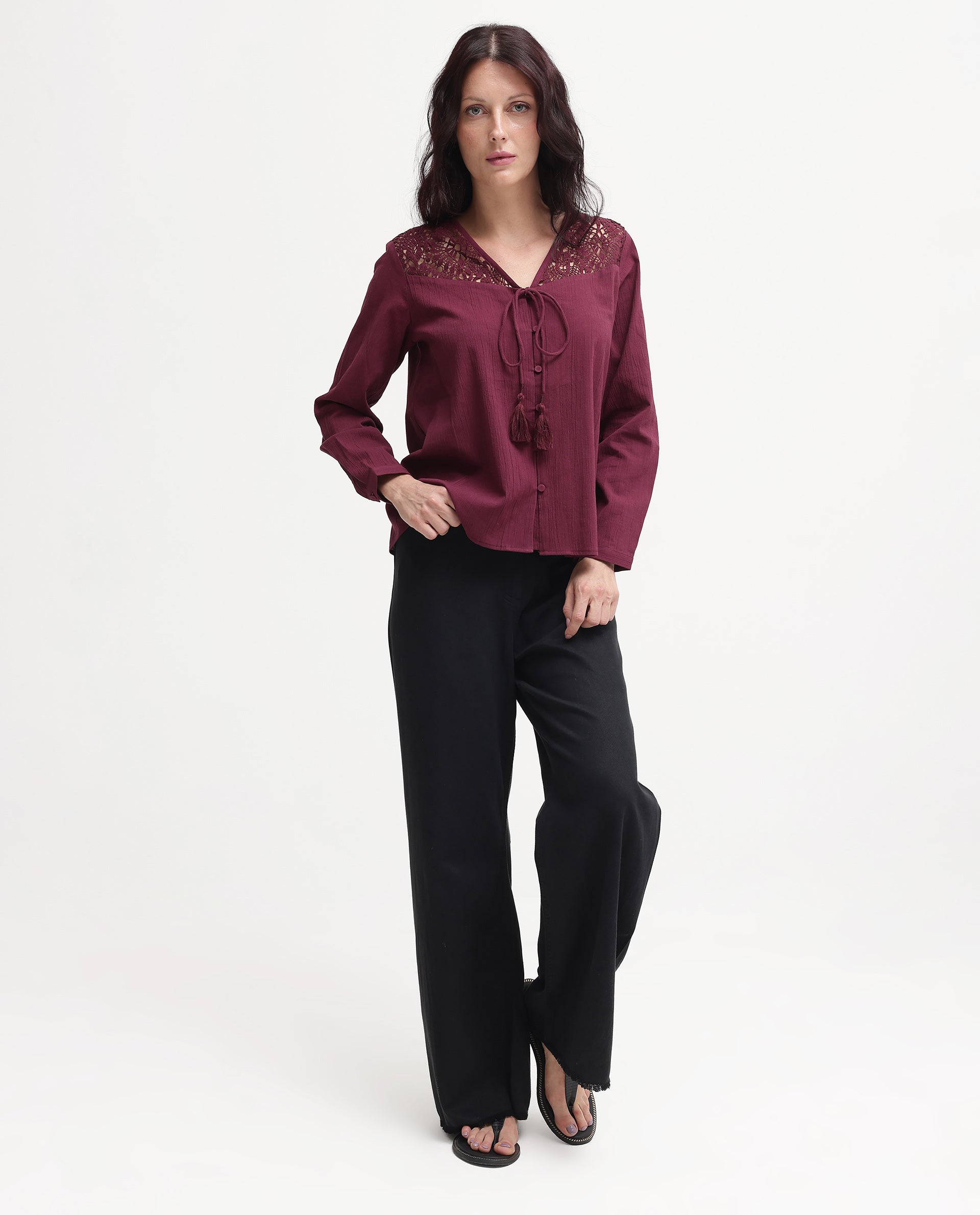 Women'S Sonoki Dark Maroon Cotton Button Closure Full Sleeve V-Neck Relaxed Fit Plain Top