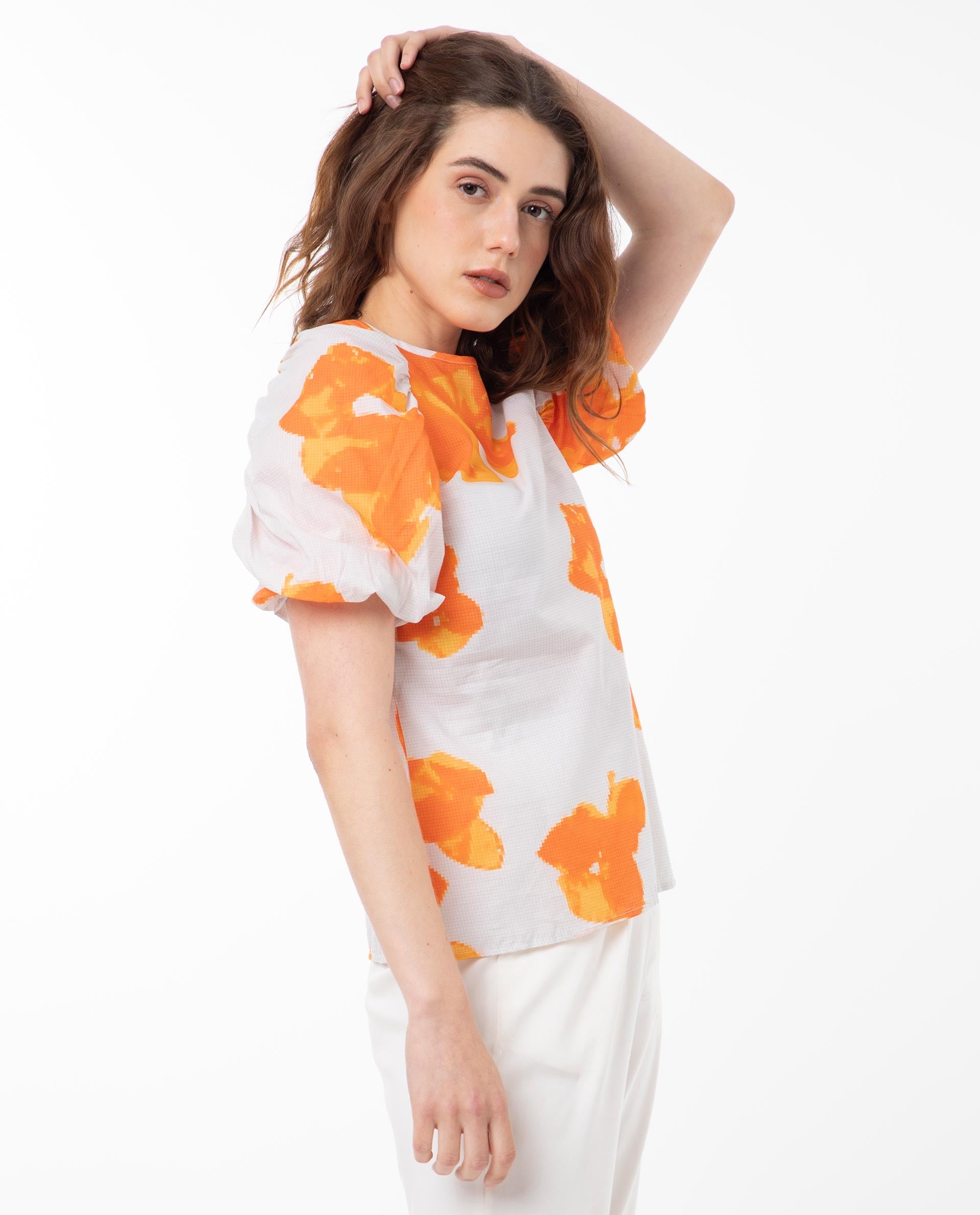 Women'S Sporn Orange Cotton Fabric Short Sleeves Button Closure Round Neck Puff Sleeve Regular Fit Floral Print Blouse Top