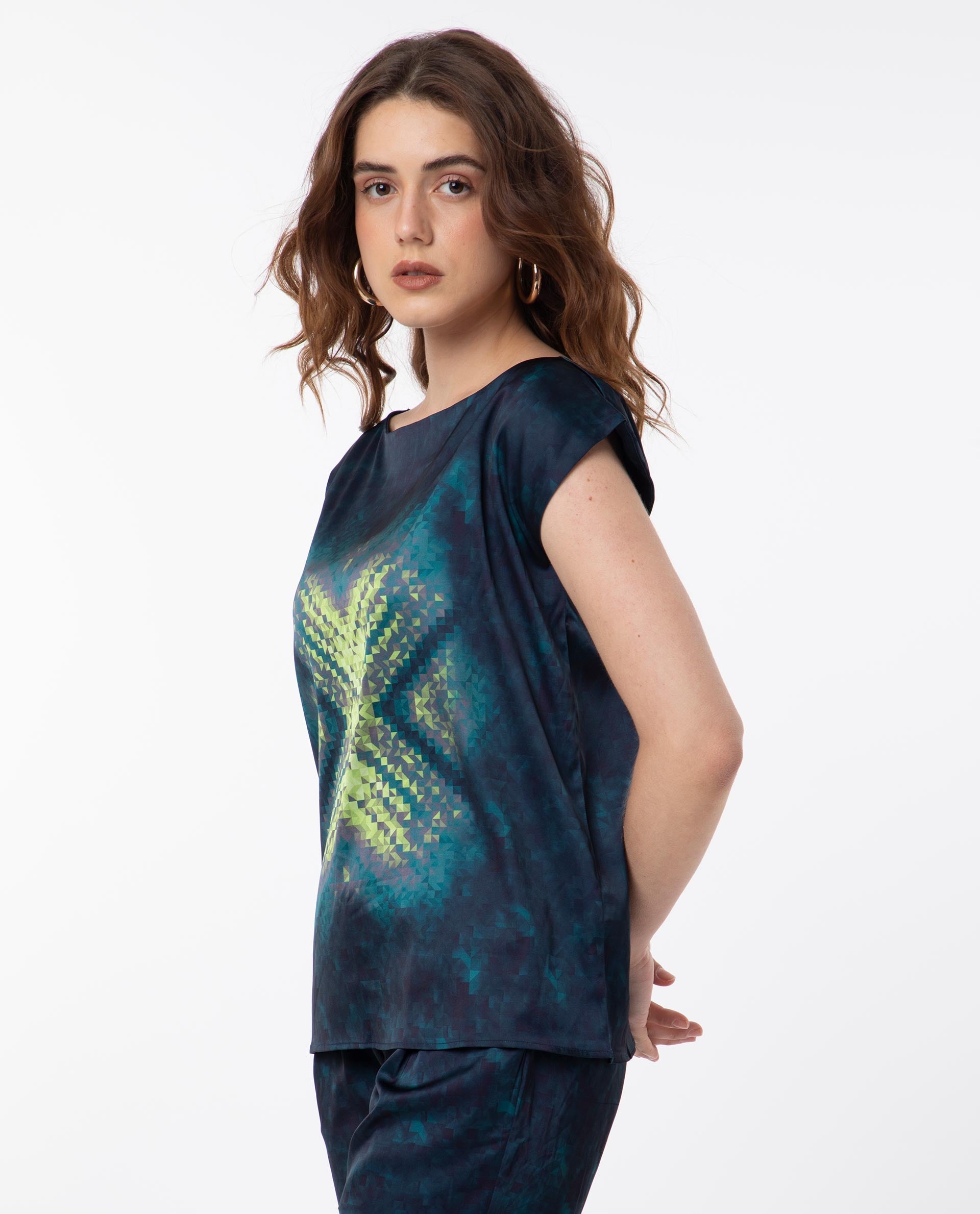 Women'S Taube Multi Polyester Fabric Short Sleeves Boat Neck Extended Sleeve Regular Fit Abstract Print Top