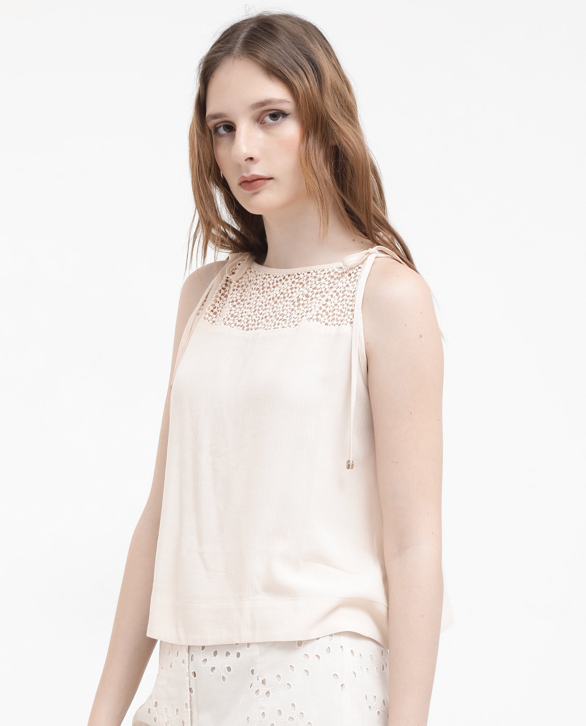 Women'S Terni Off White Elegant Lace Detail Top With Strap Tie-Up