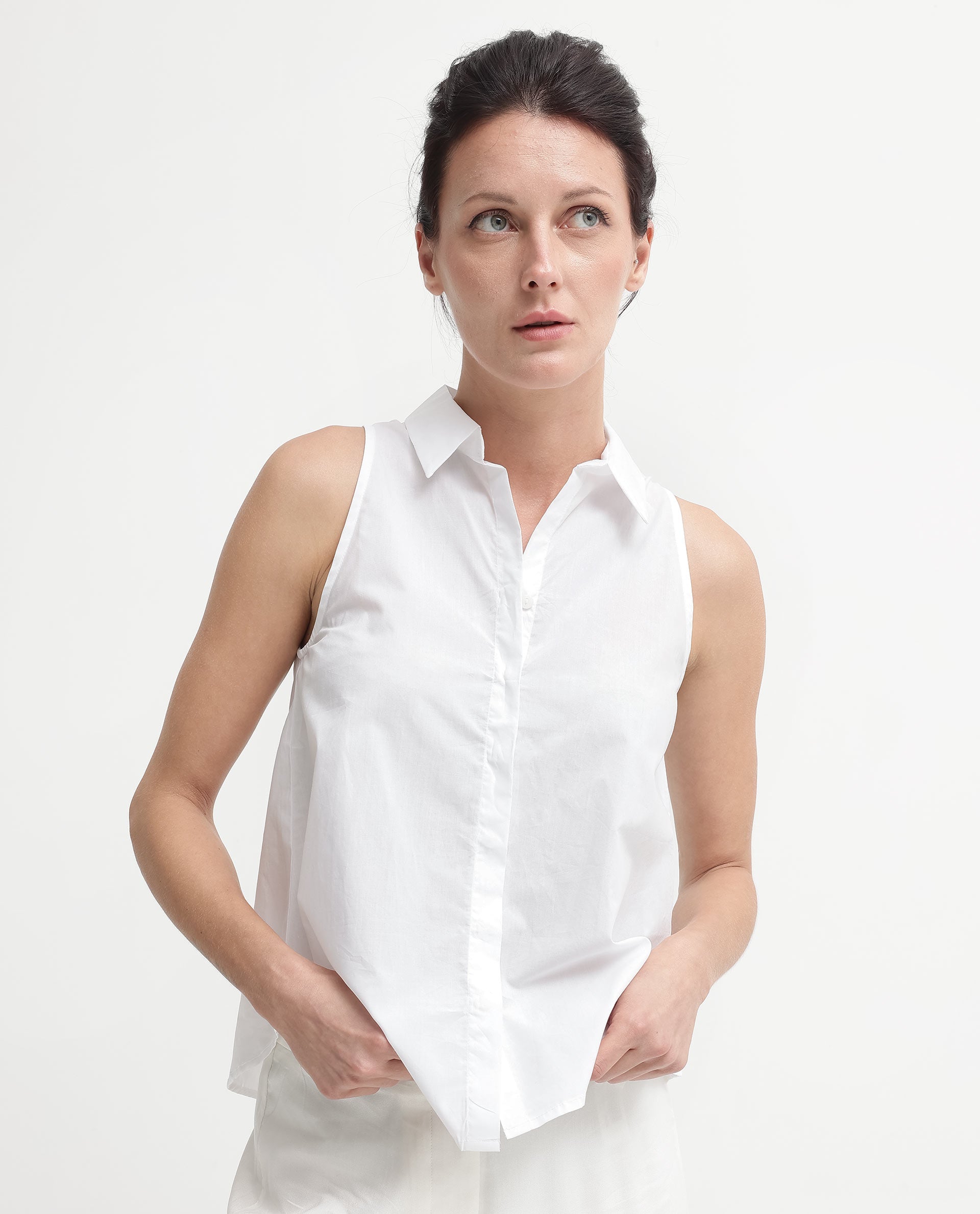 Women'S Thebe White Cotton Fabric Sleeveless Collared Neck Button Closure Solid Regular Fit Top