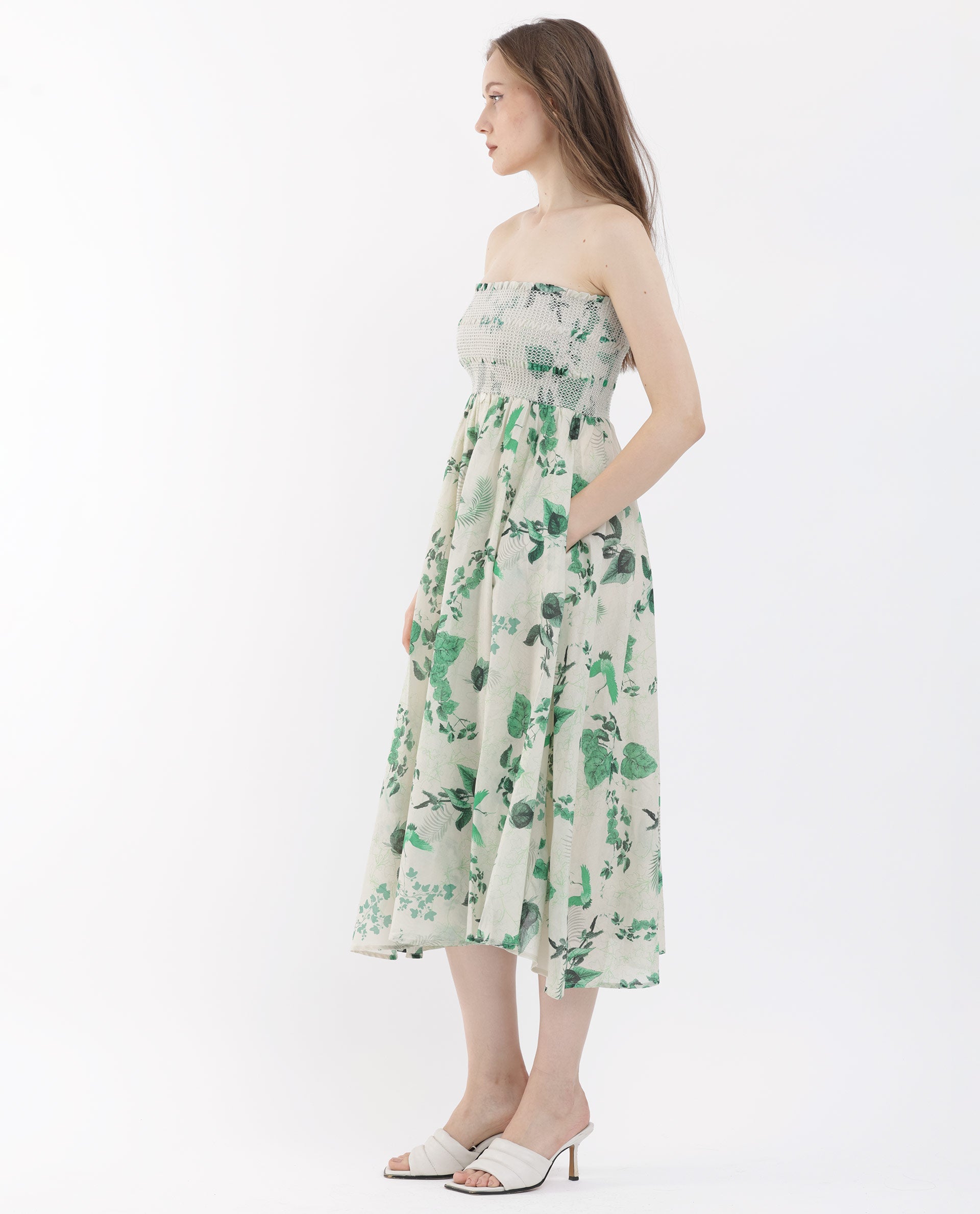 Women'S Troke Off White Cotton Fabric Sleeveless Shoulder Straps Fit And Flare Floral Print Midi Dress