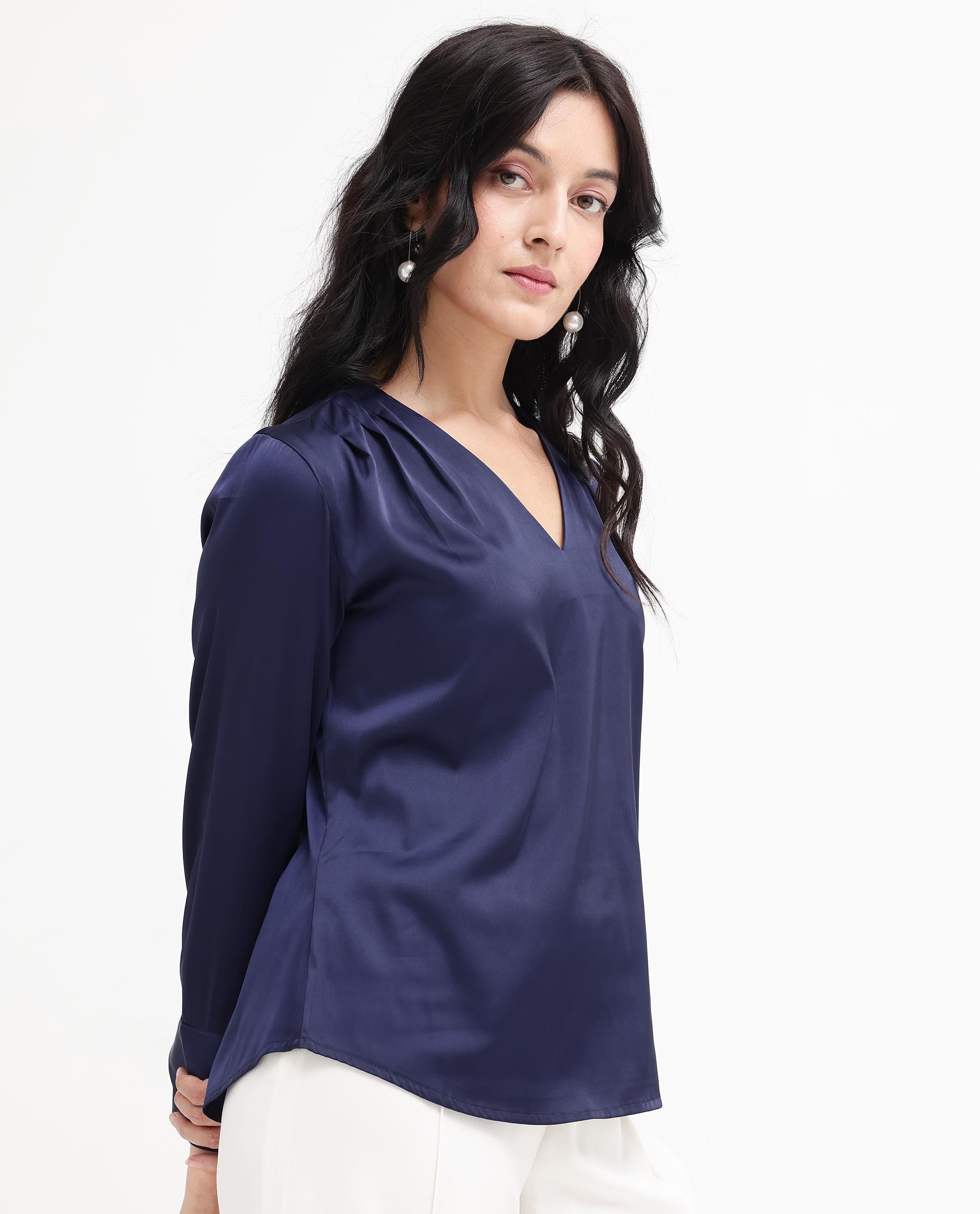 Women'S Yuhay Navy Polyester Fabric Regular Sleeves V-Neck Solid Regular Length Top