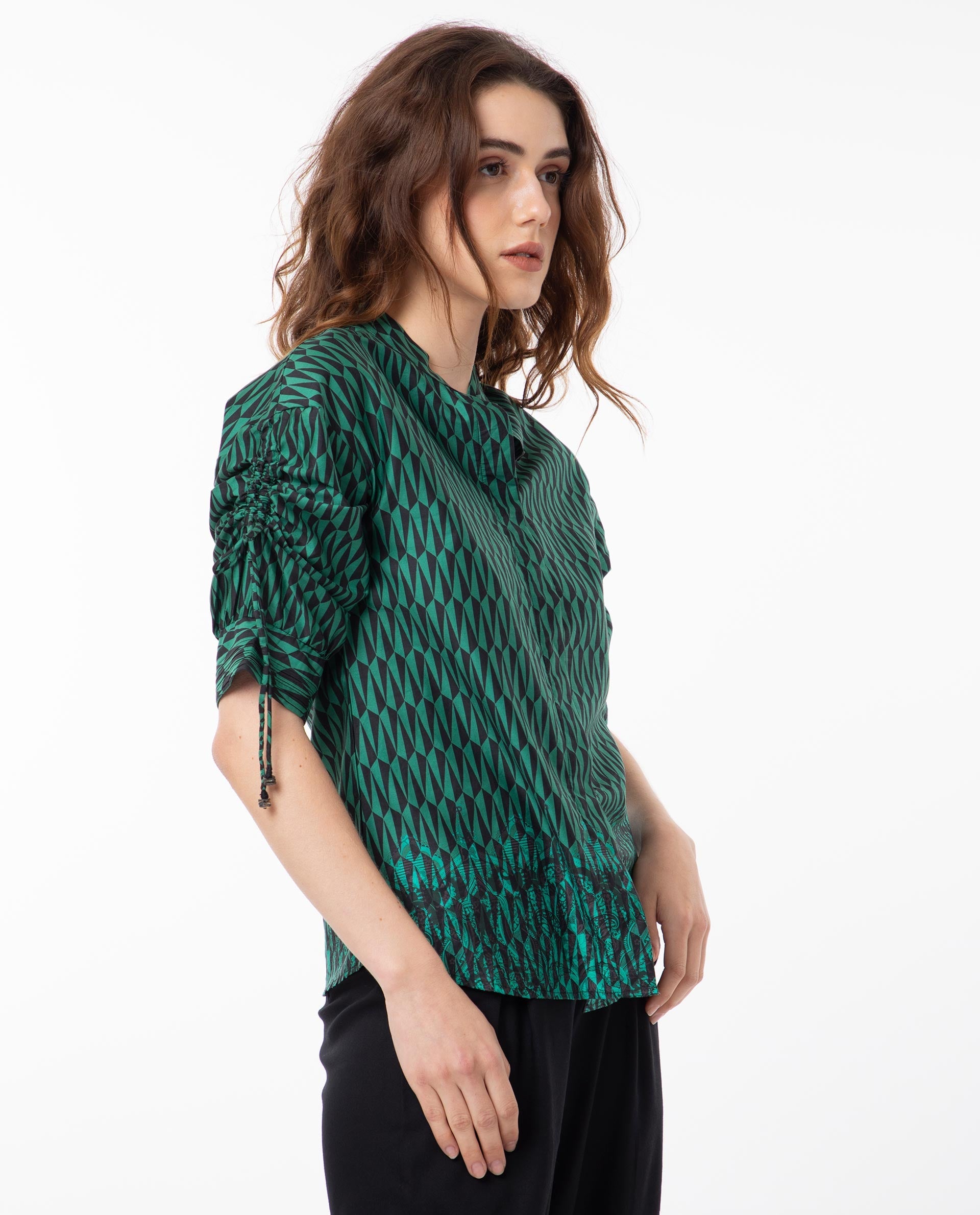 Women'S Tafel Green Cotton Fabric Short Sleeves Button Closure Mandarin Collar Regular Fit Geometric Print Top