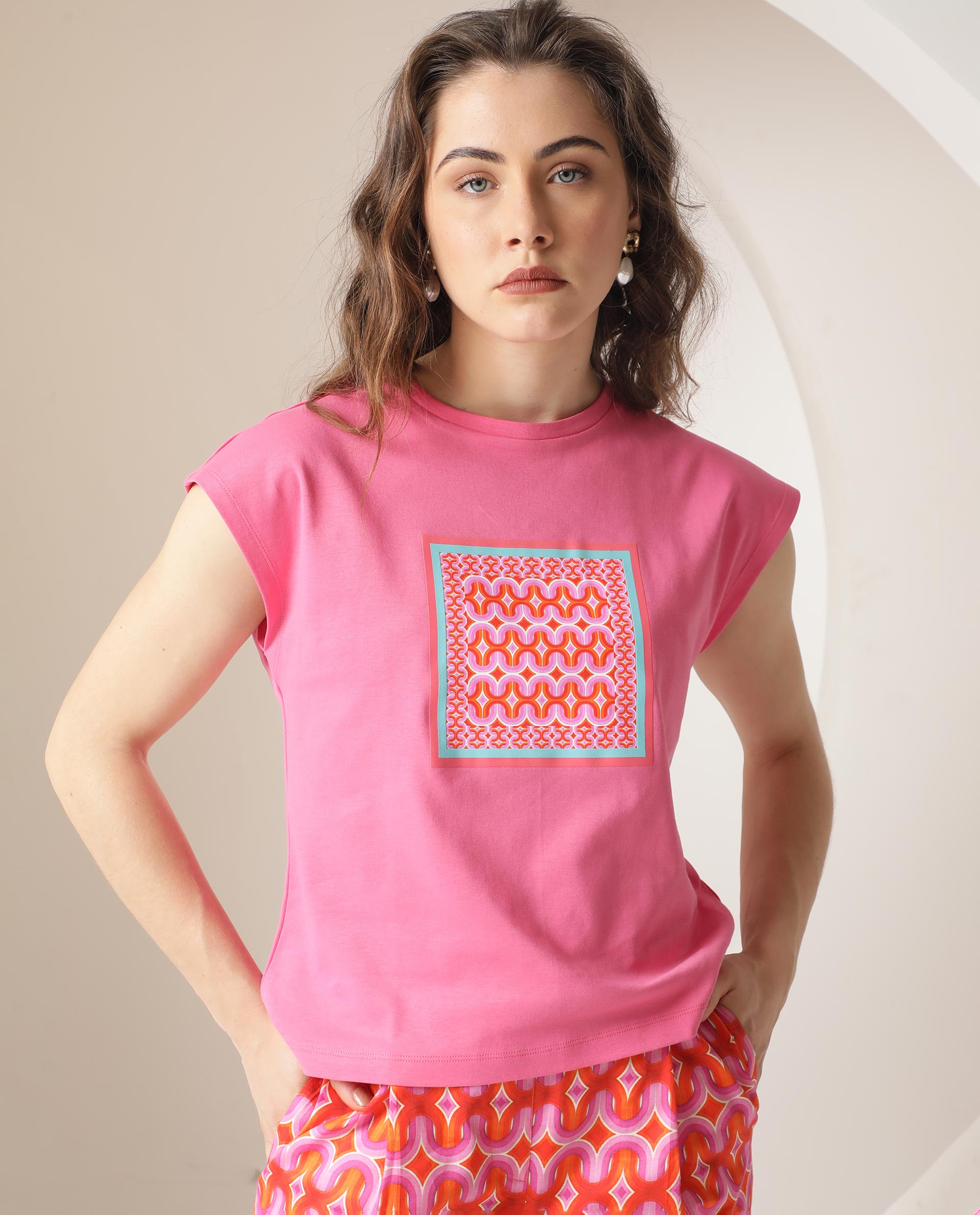 WOMEN'S DRELIA PINK T-SHIRT COTTON FABRIC CREW NECK SOLID PATTERN