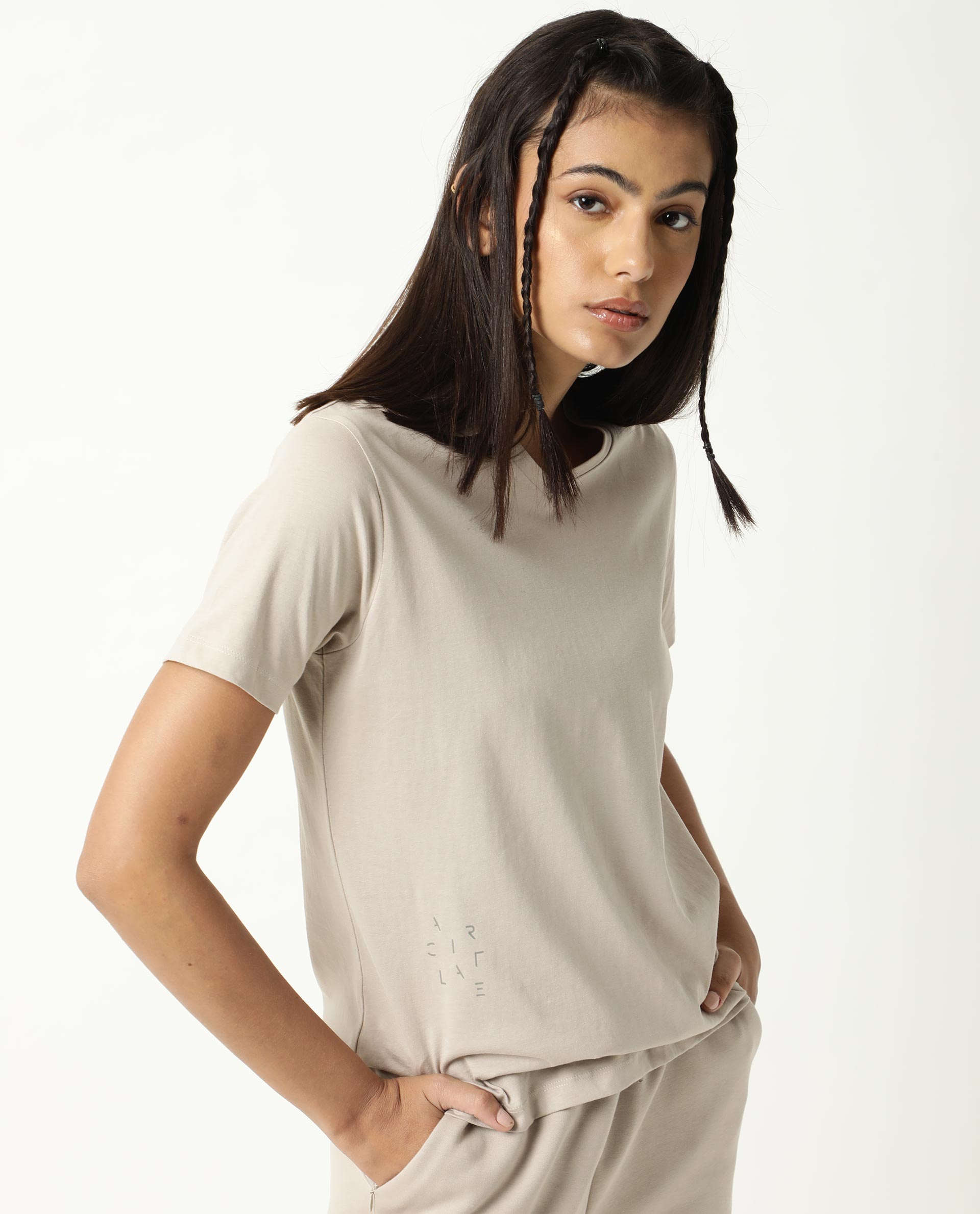 V-NECK TEE SAND BEIGE WOMEN