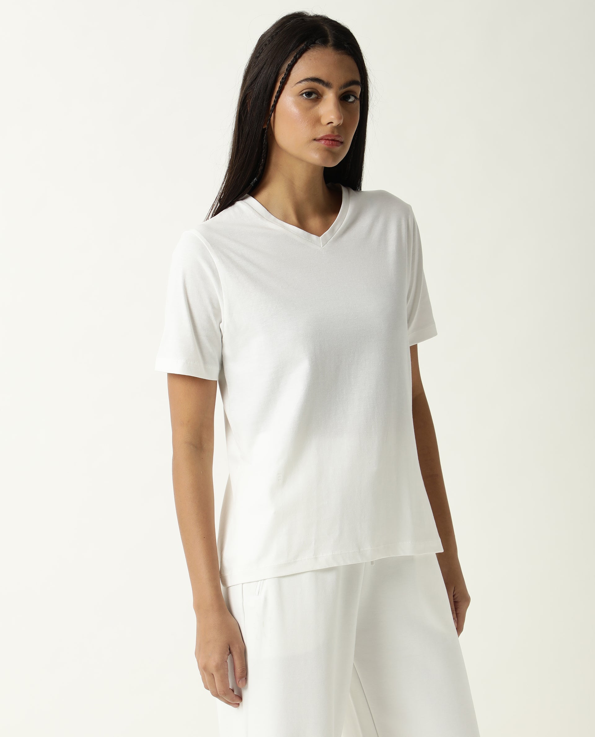 V-NECK TEE IVORY WHITE WOMEN