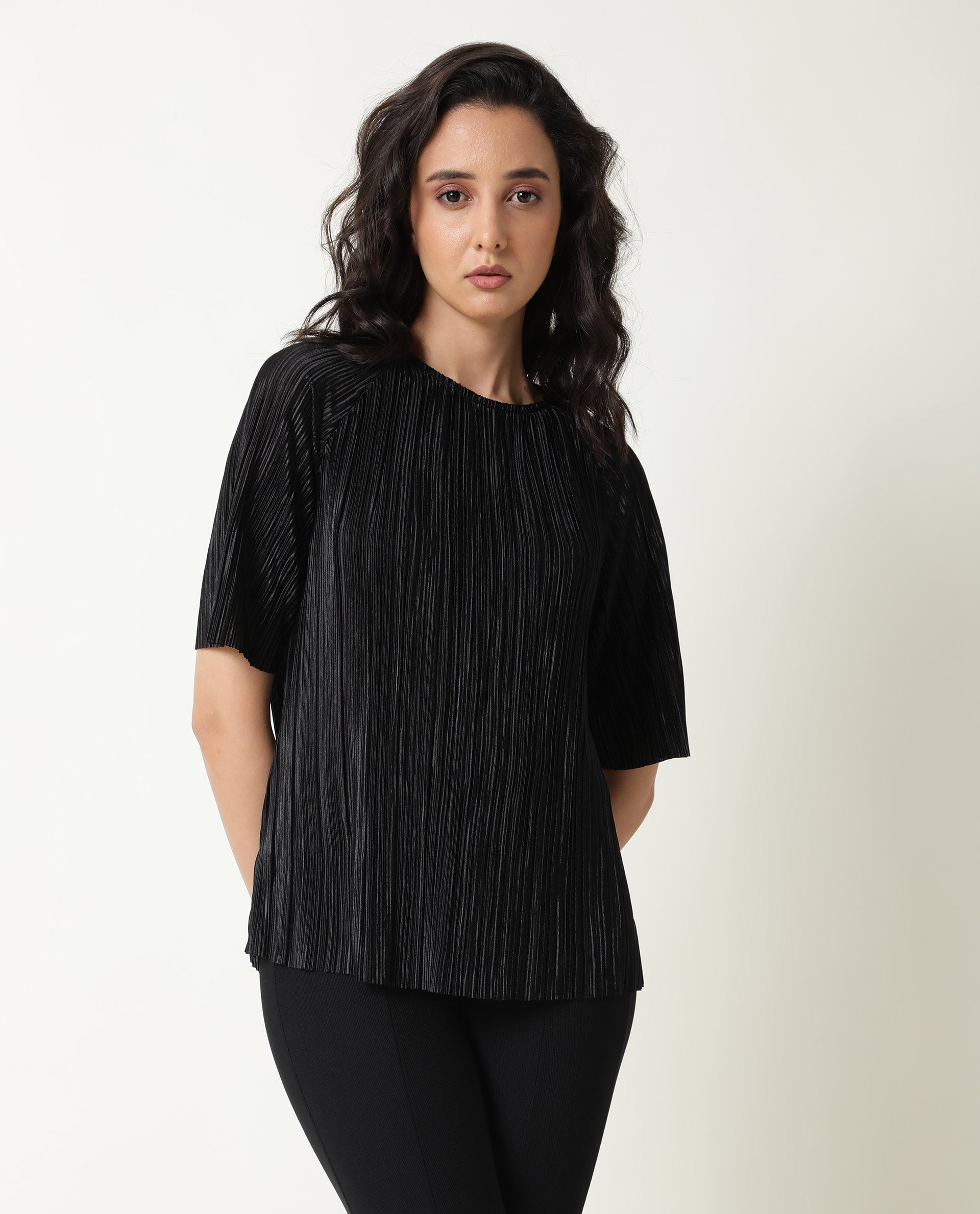 WOMEN'S SHORY BLACK TOP POLYESTER FABRIC FULL SLEEVES SOLID