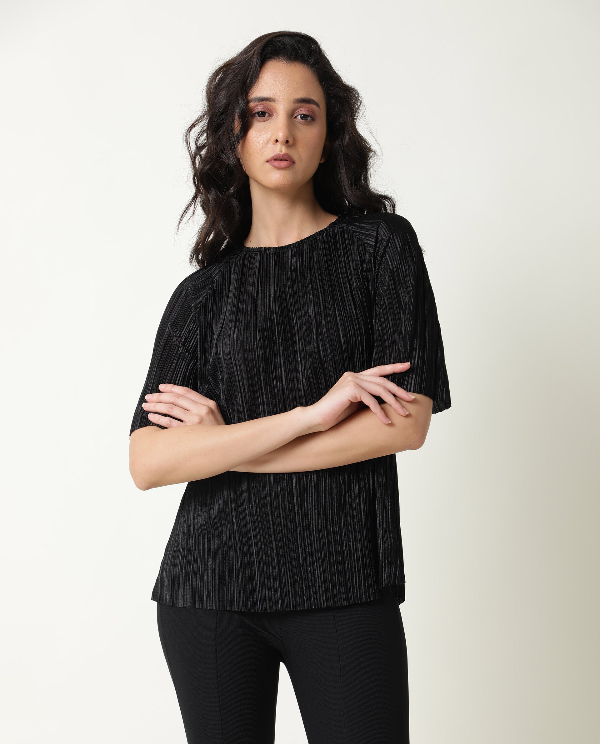 WOMEN'S SHORY BLACK TOP POLYESTER FABRIC FULL SLEEVES SOLID