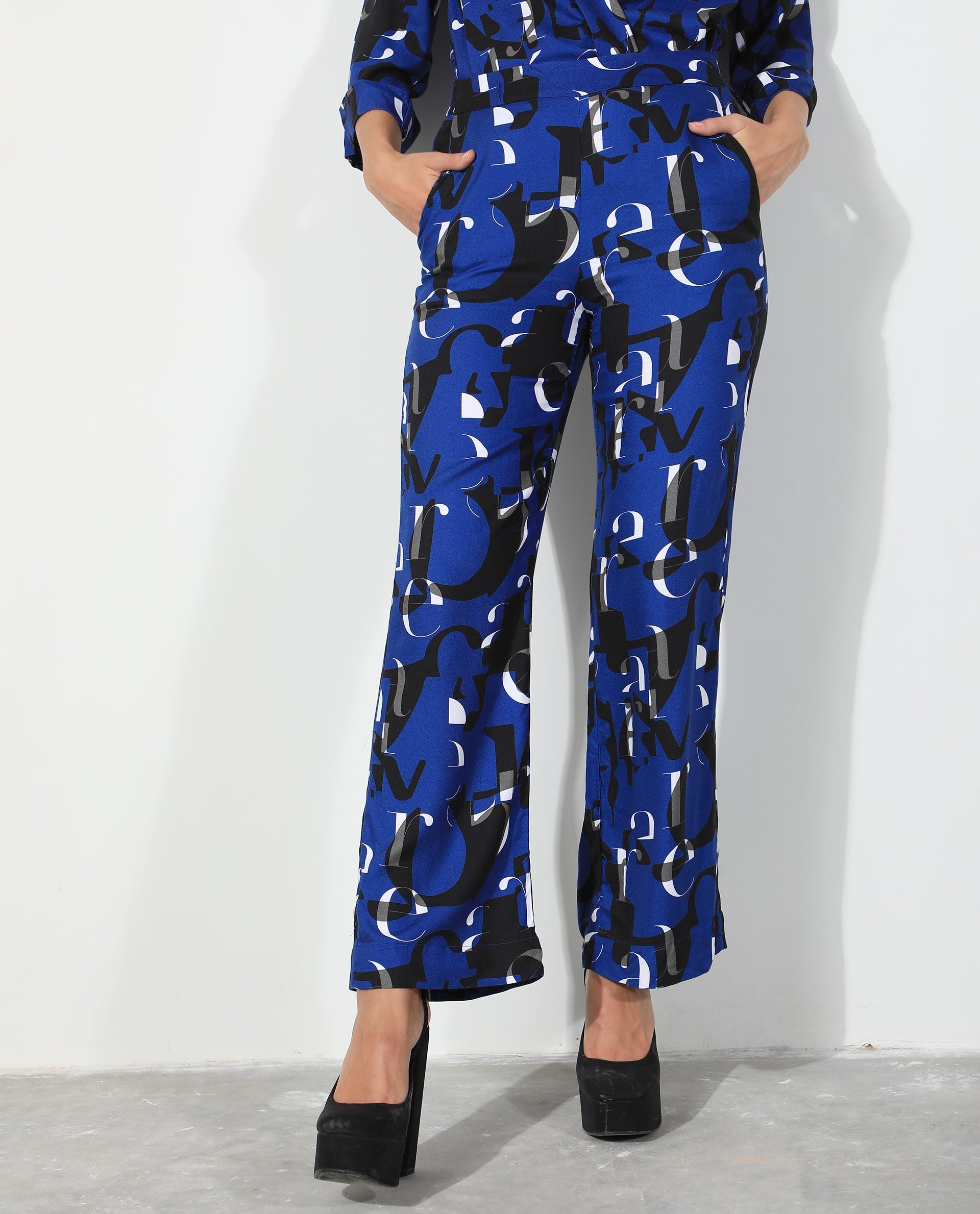 WOMEN'S RYAN BLUE TROUSER VISCOSE FABRIC MID RISE PRINTED