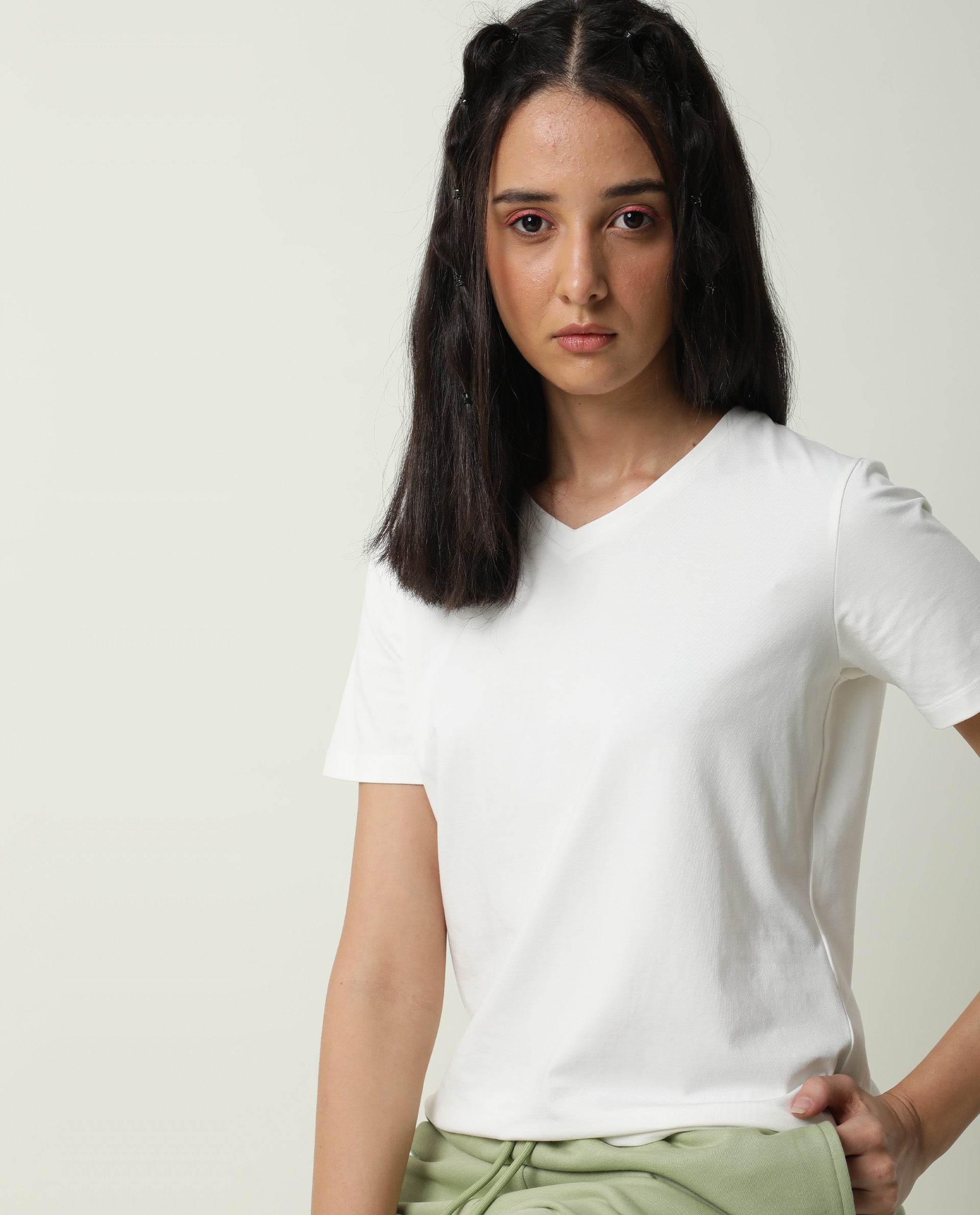 V-NECK TEE IVORY WHITE WOMEN