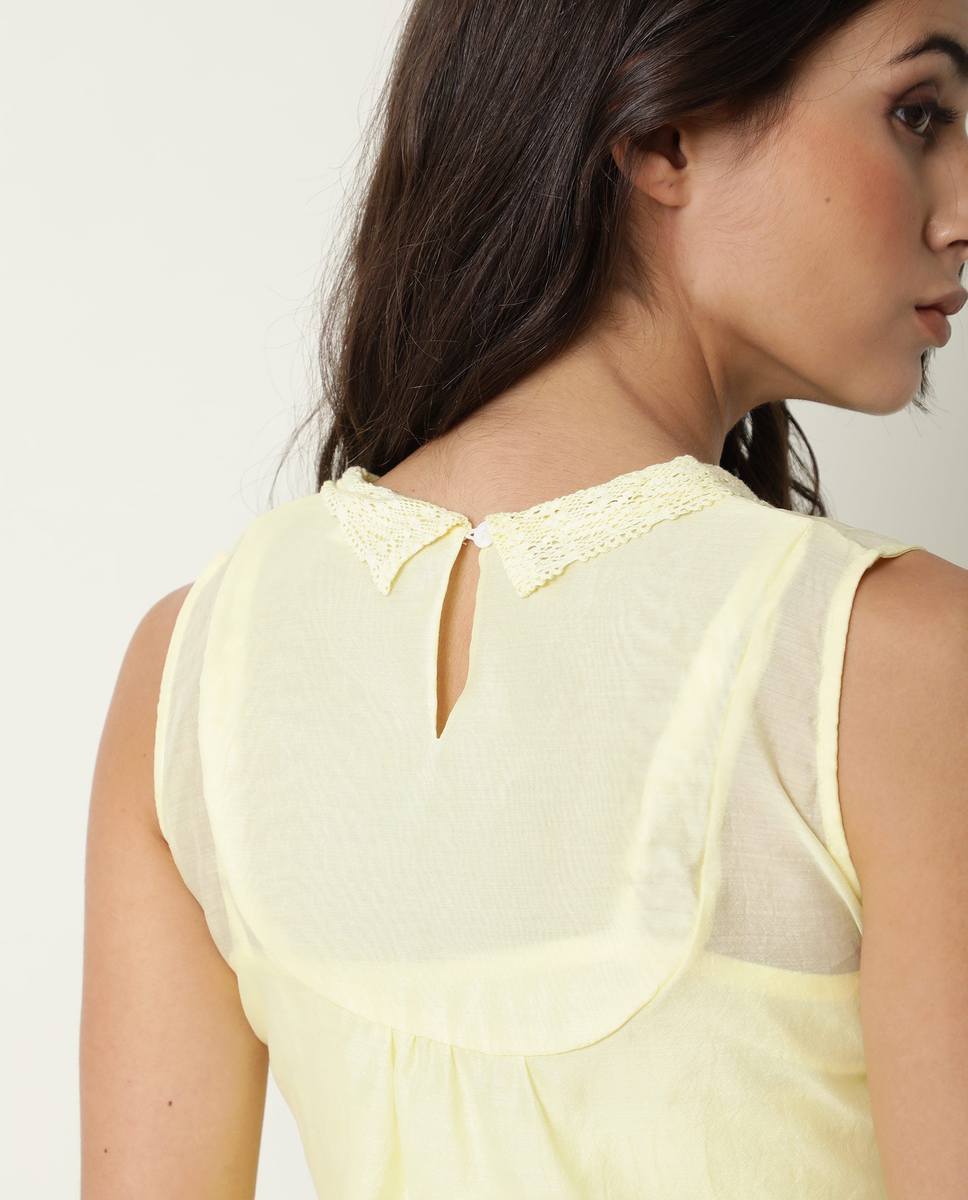 WOMENS LEISURE YELLOW TOP SLIM FIT COLLAR NECK SLEEVELESS