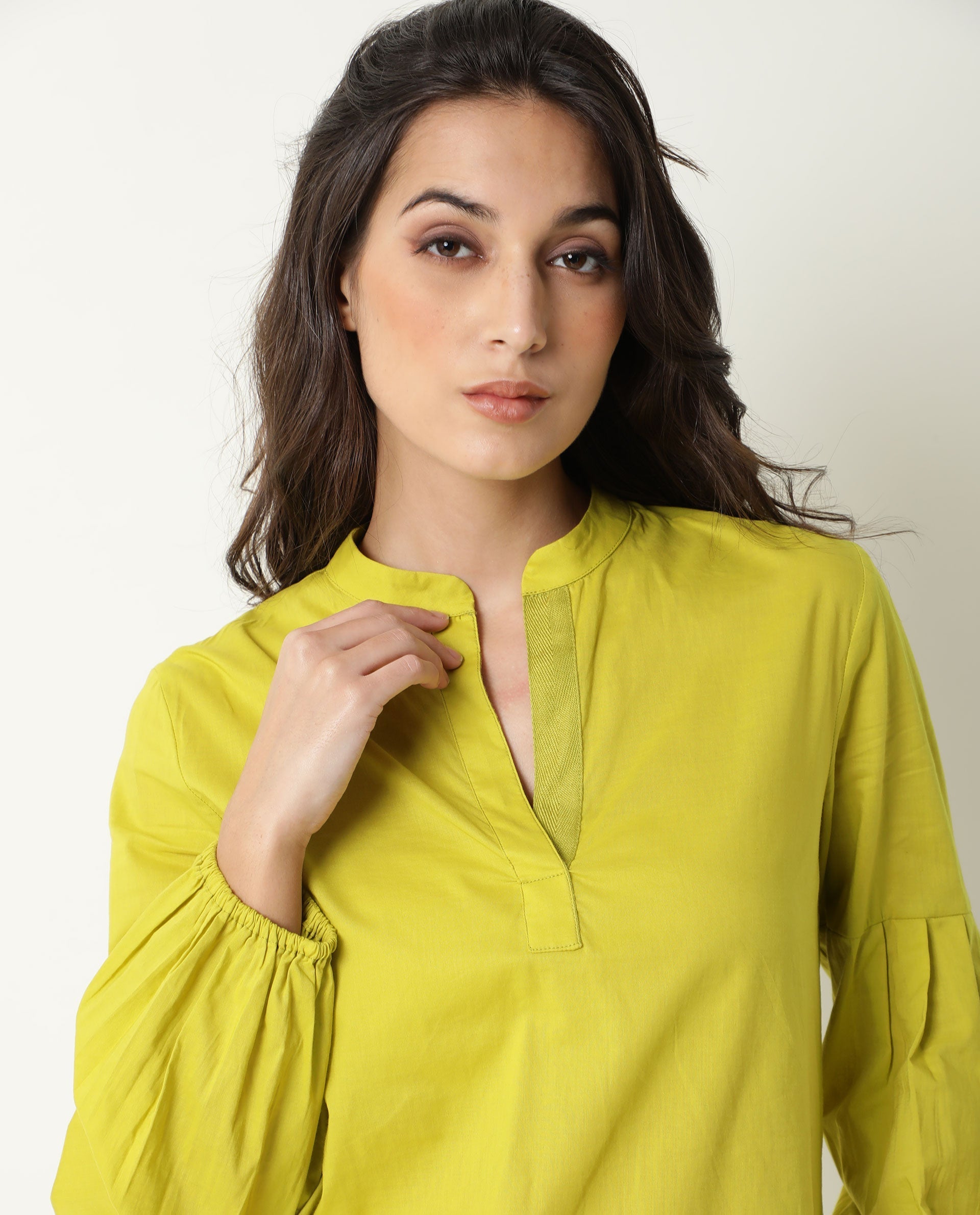 WOMENS LOUI GREEN TOP Cotton FABRIC  Full Sleeve Collared Neck